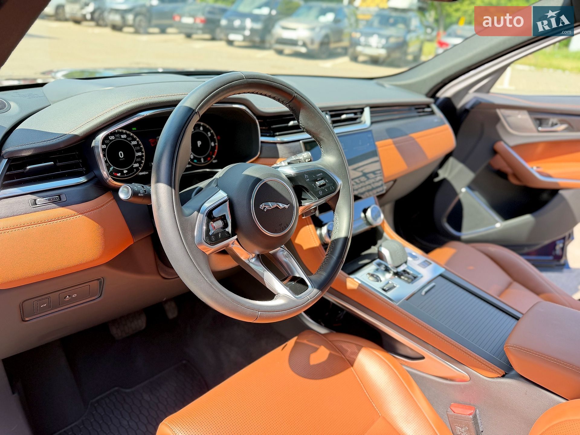 Jaguar F-Pace 2024 VIN SADCT2FU7SA750362 фото оголошення 18 з 65