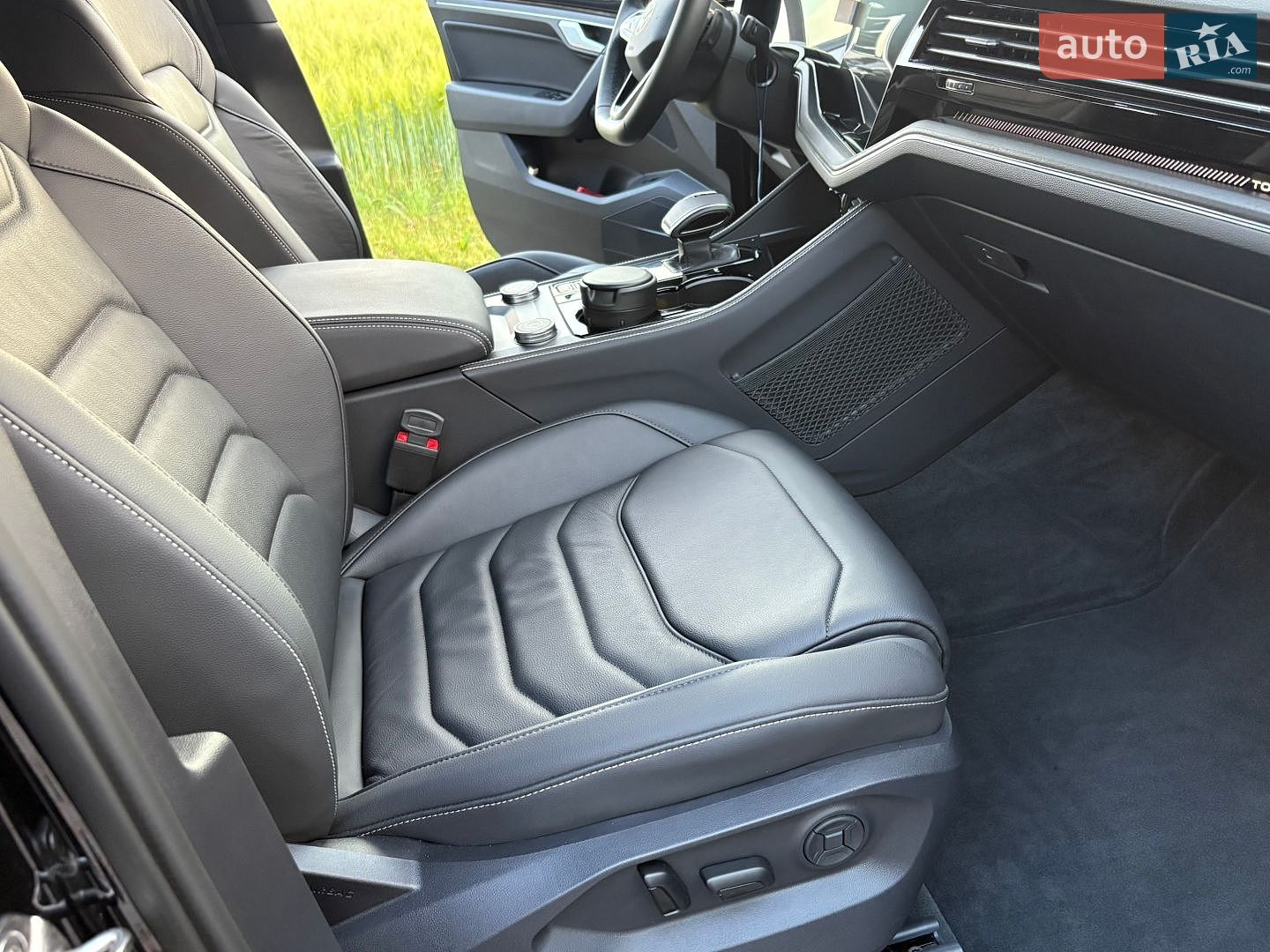 Volkswagen Touareg 2024 VIN WVGZZZCR6RD025305 фото оголошення 21 з 29