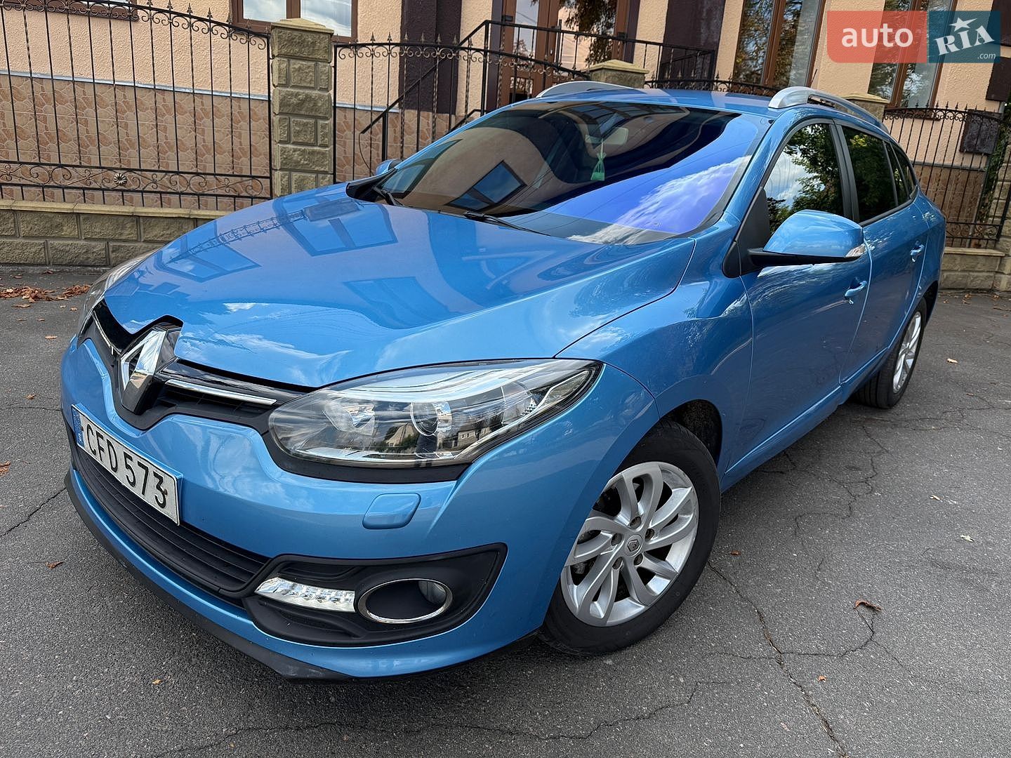 Renault Megane 2014 VIN VF1KZ140650482629 фото оголошення 2 з 35