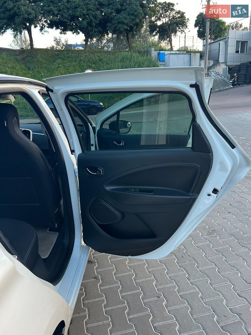 Renault Zoe 2017 VIN VF1AGVYF056916123 фото оголошення 16 з 28