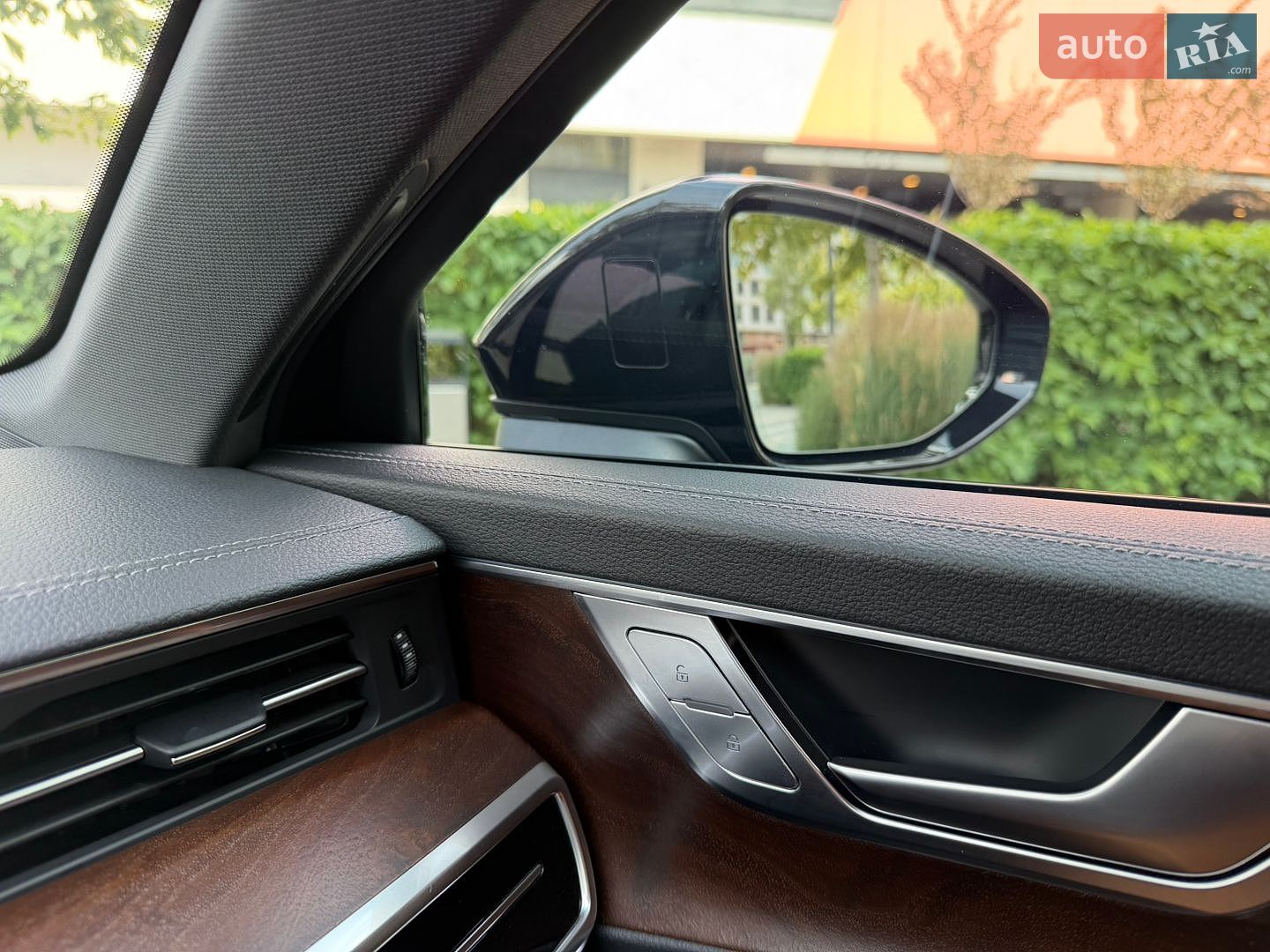 Audi A6 2019 VIN WAUL2AF28KN099062 фото оголошення 22 з 28