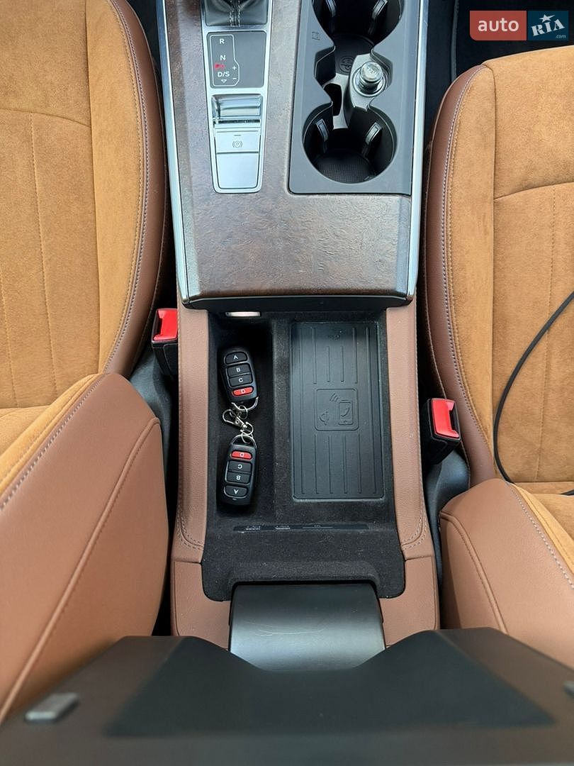 Audi A6 2019 VIN WAUL2AF28KN099062 фото оголошення 18 з 28