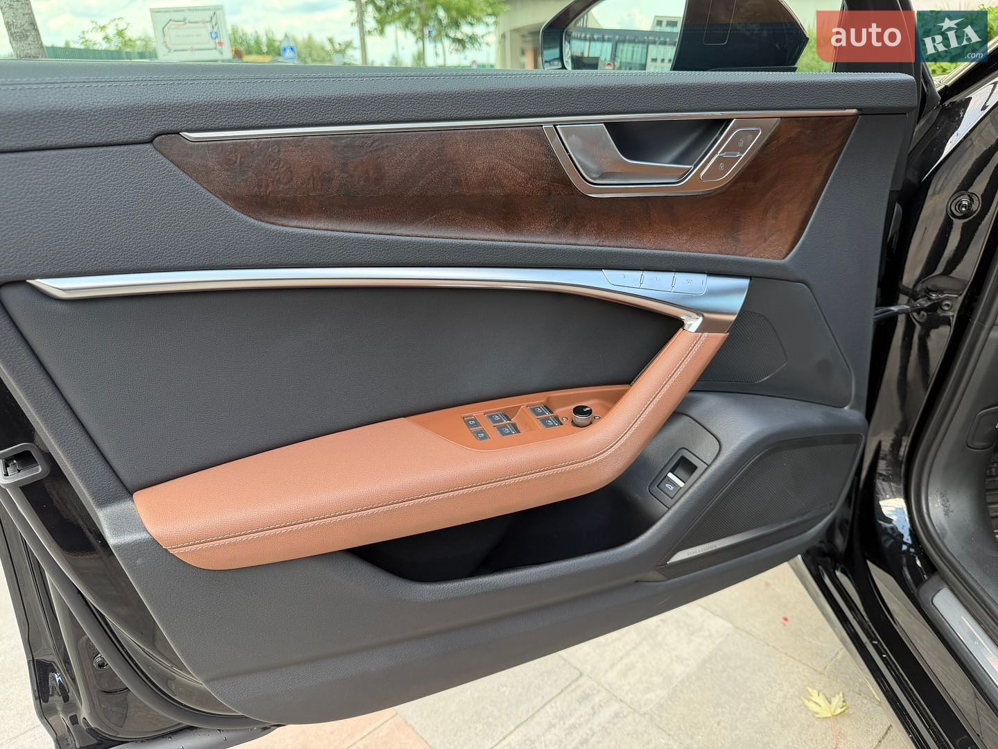 Audi A6 2019 VIN WAUL2AF28KN099062 фото оголошення 19 з 28