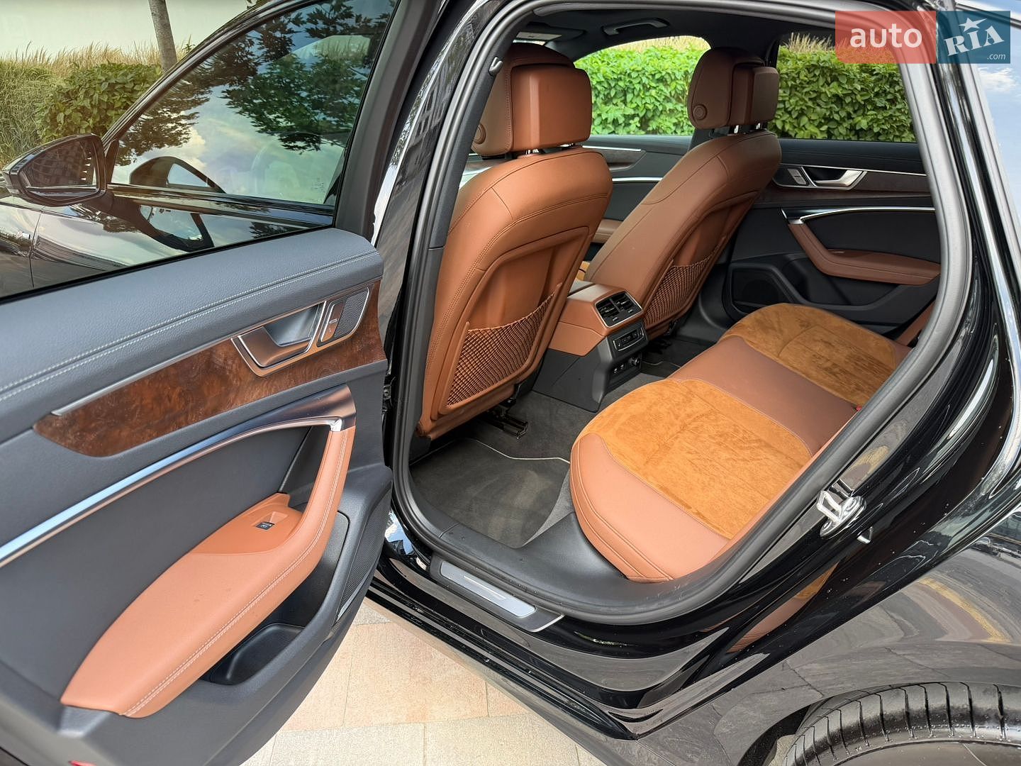 Audi A6 2019 VIN WAUL2AF28KN099062 фото оголошення 23 з 28