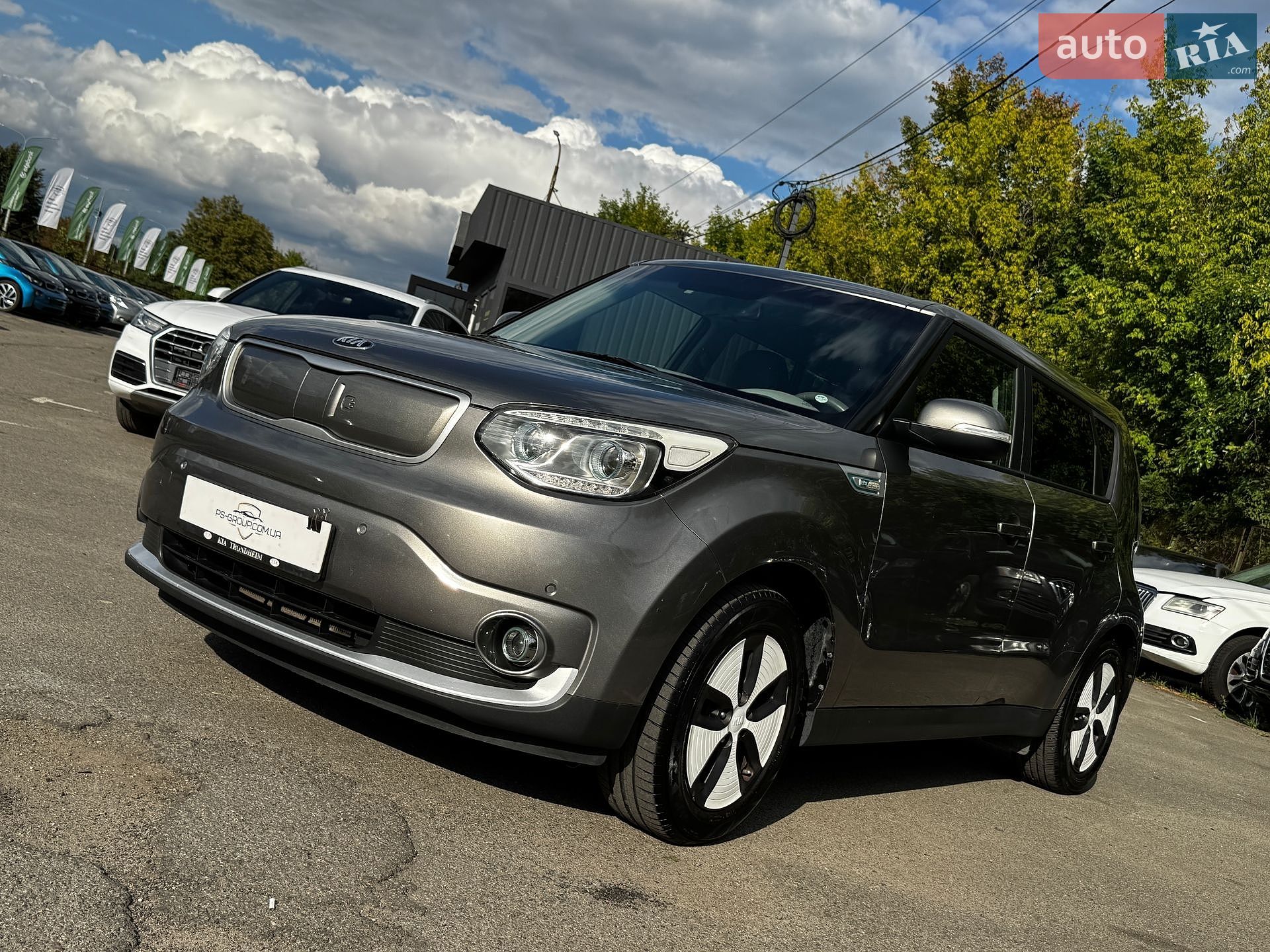 Kia Soul 2014 VIN KNAJX81EFF7002530 фото оголошення 2 з 44