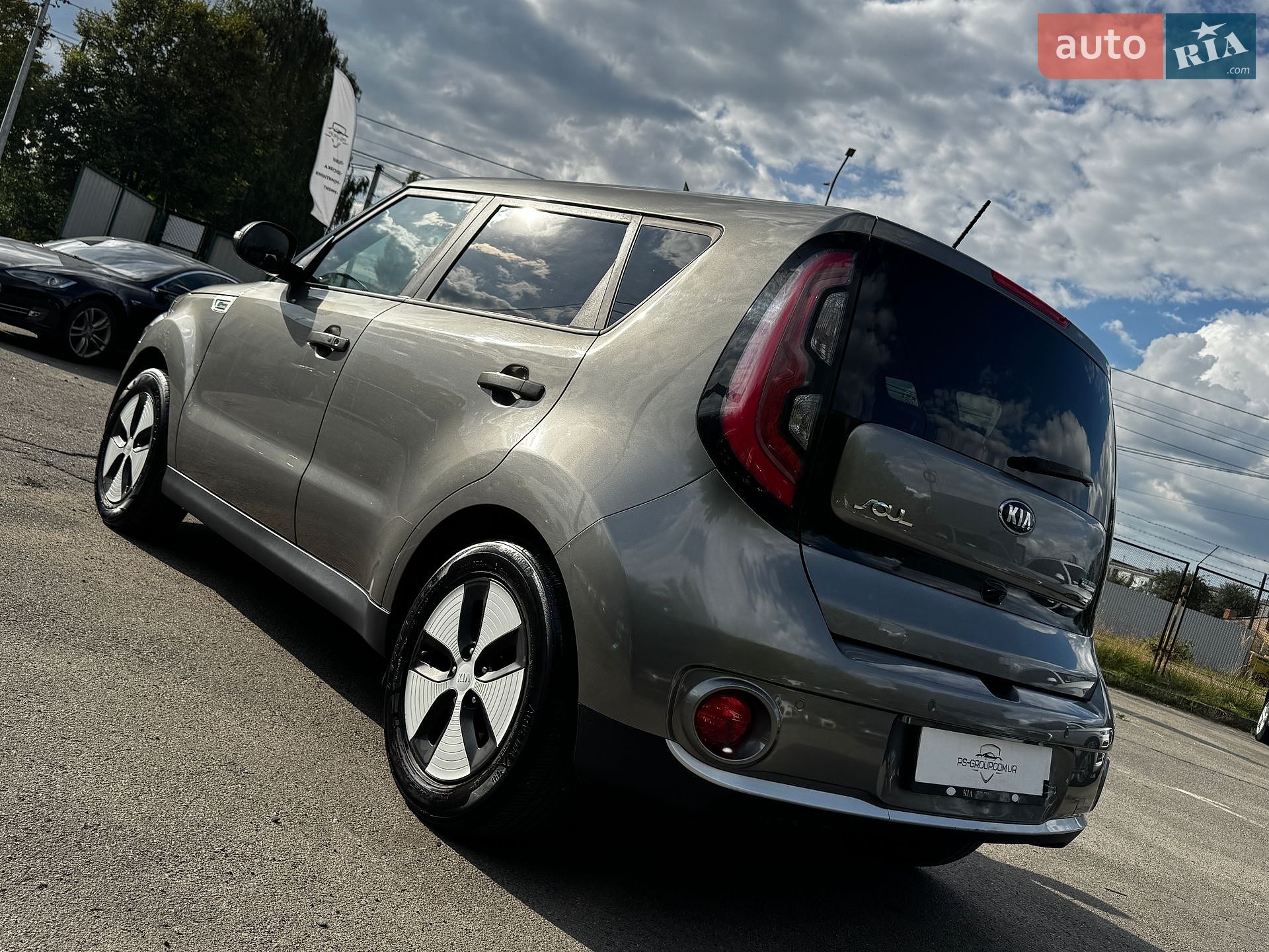Kia Soul 2014 VIN KNAJX81EFF7002530 фото оголошення 12 з 44