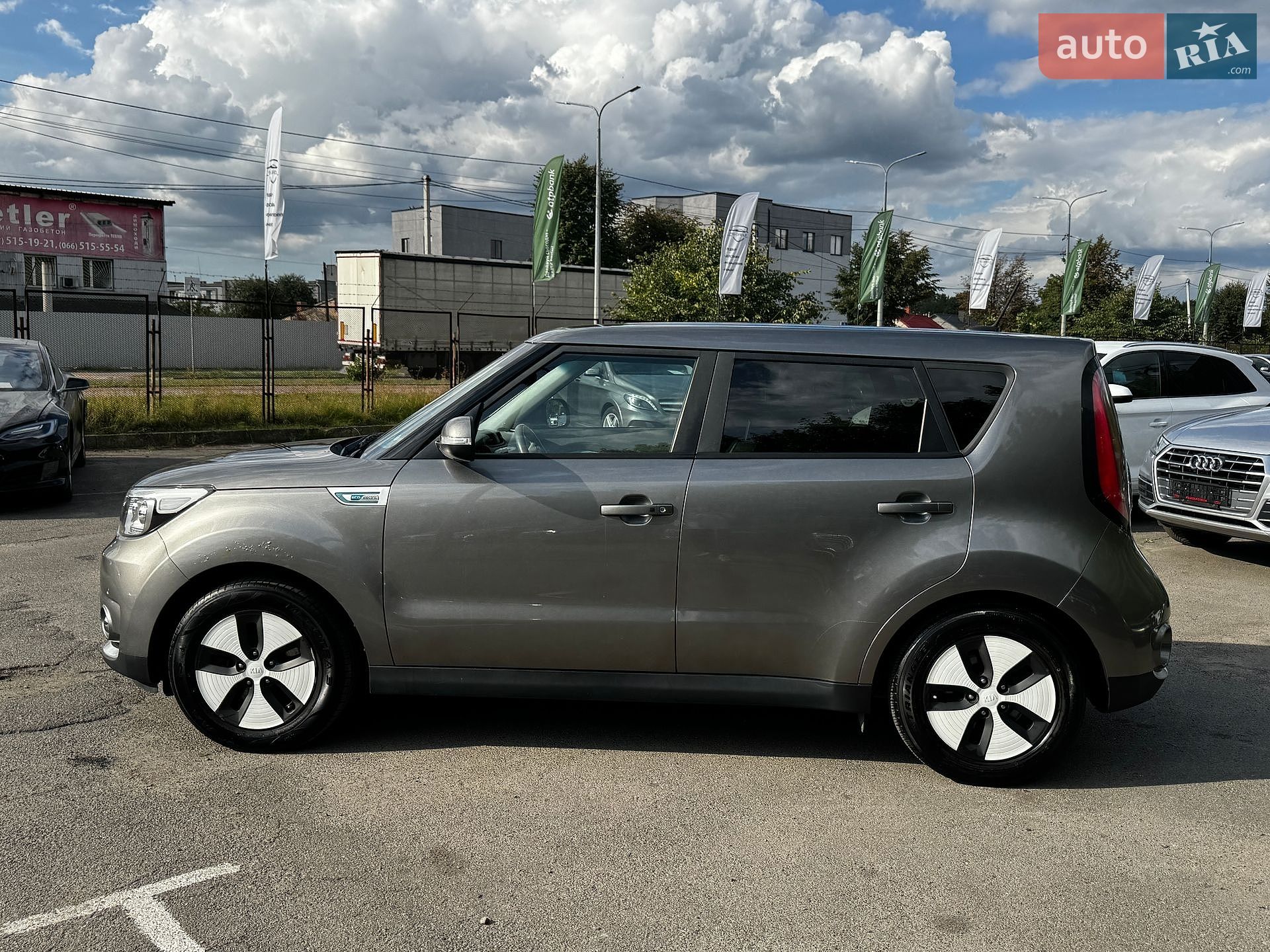 Kia Soul 2014 VIN KNAJX81EFF7002530 фото оголошення 13 з 44