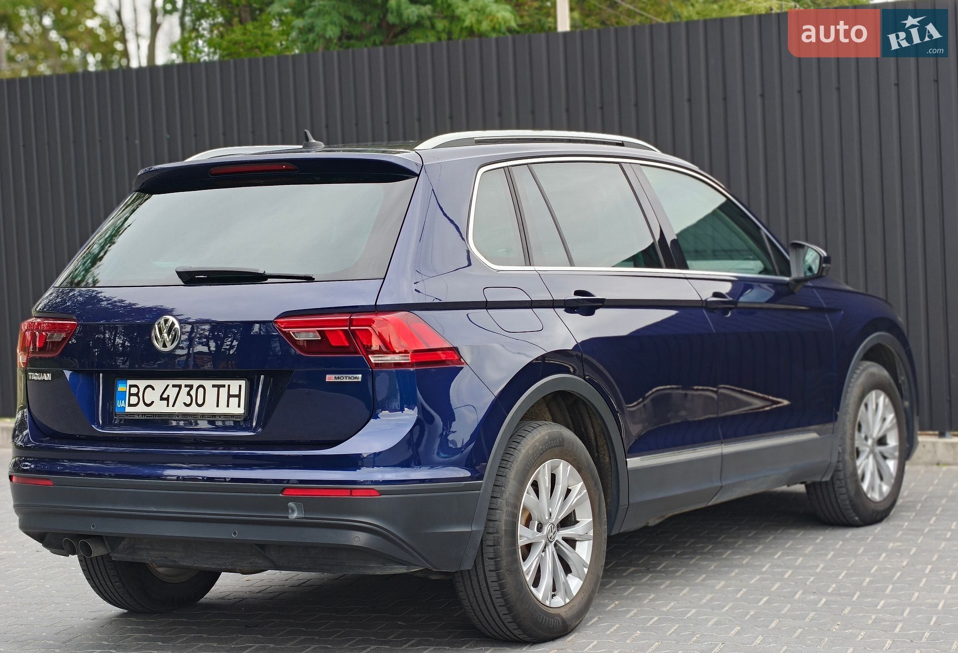 Volkswagen Tiguan 2019 VIN WVGZZZ5NZKW365999 фото оголошення 4 з 12