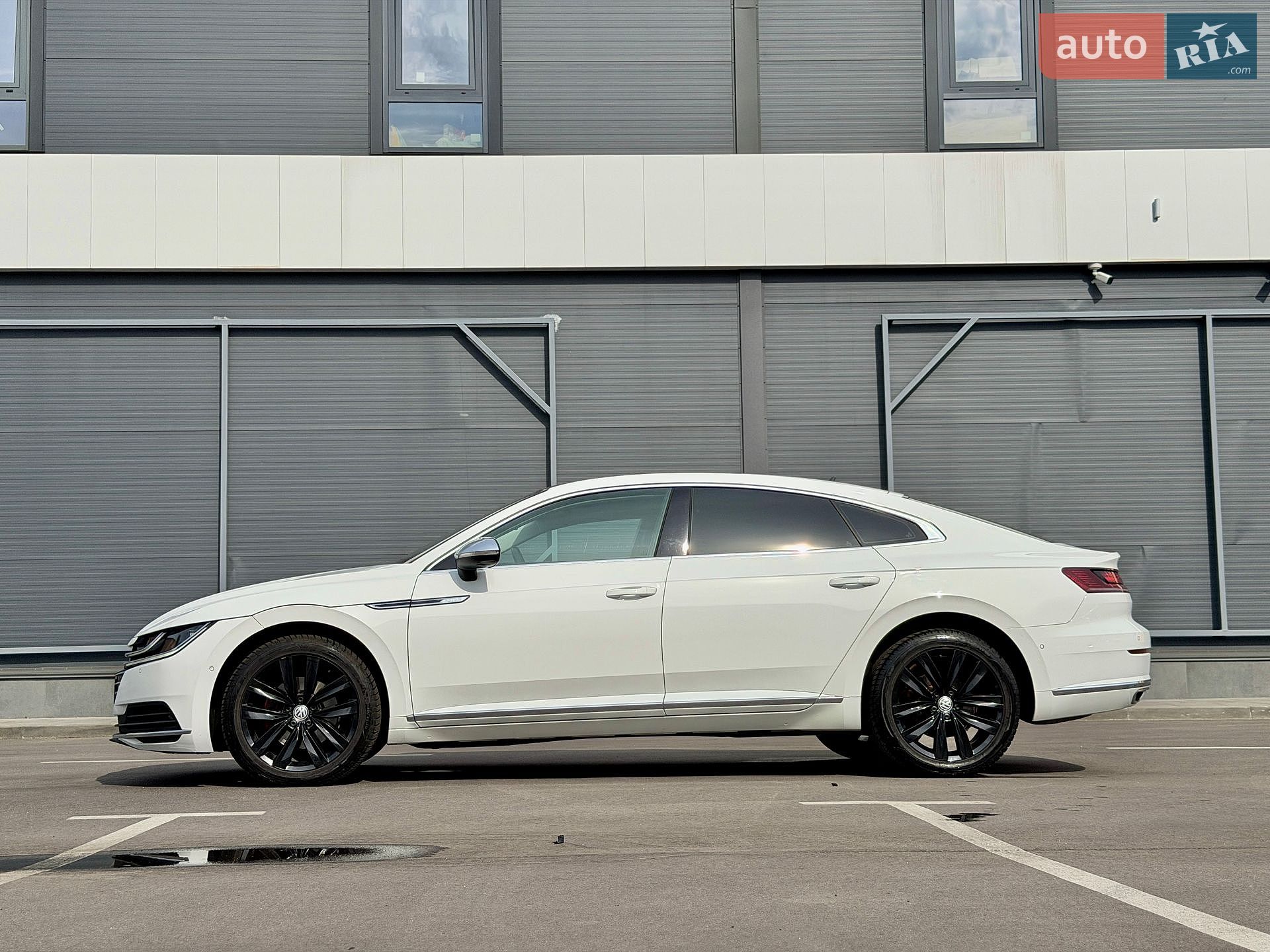 Volkswagen Arteon 2019 VIN WVWZZZ3HZKE020649 фото оголошення 9 з 43