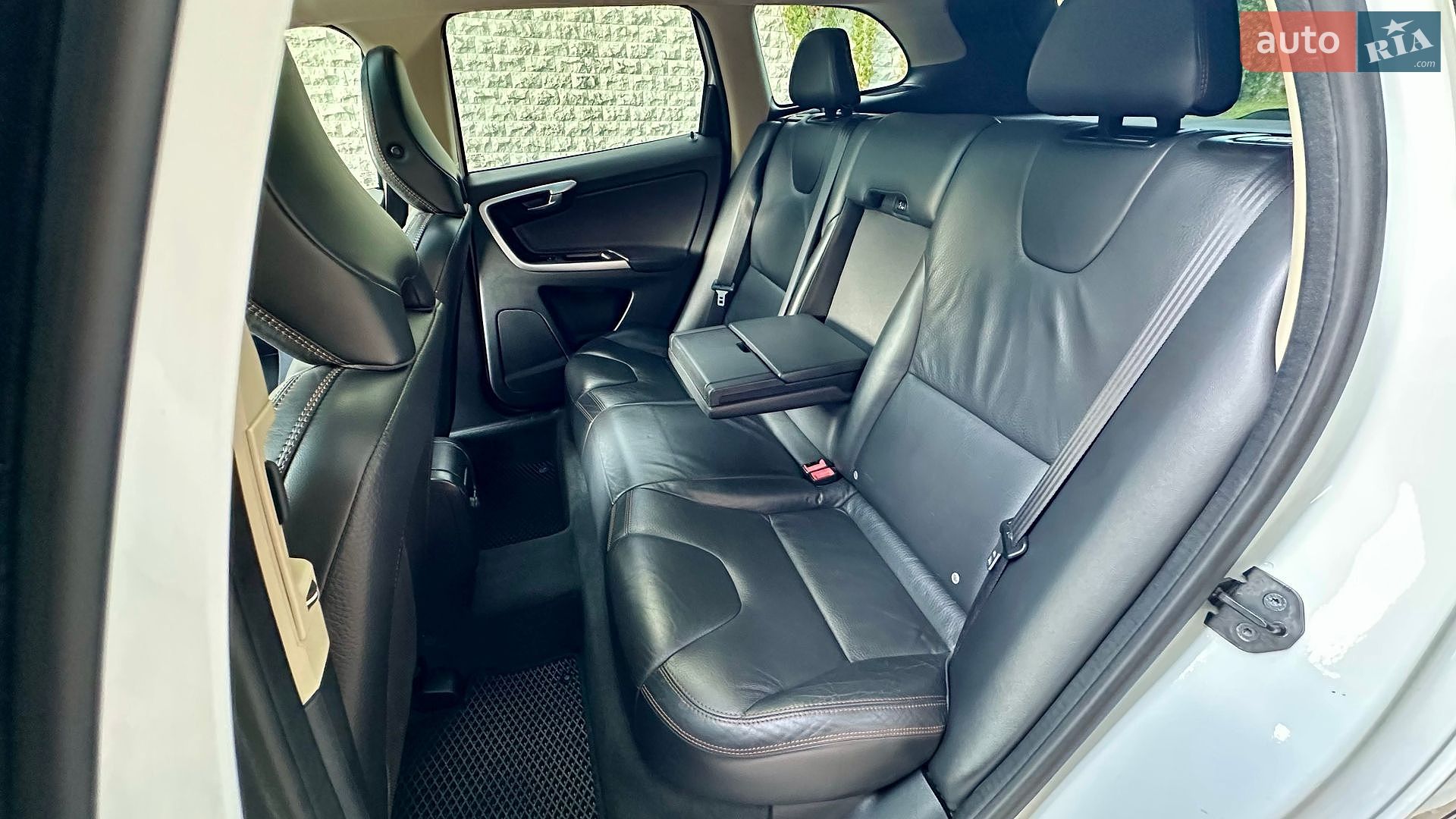 Volvo XC60 2012 VIN YV1DZ8756C4322837 фото оголошення 43 з 60