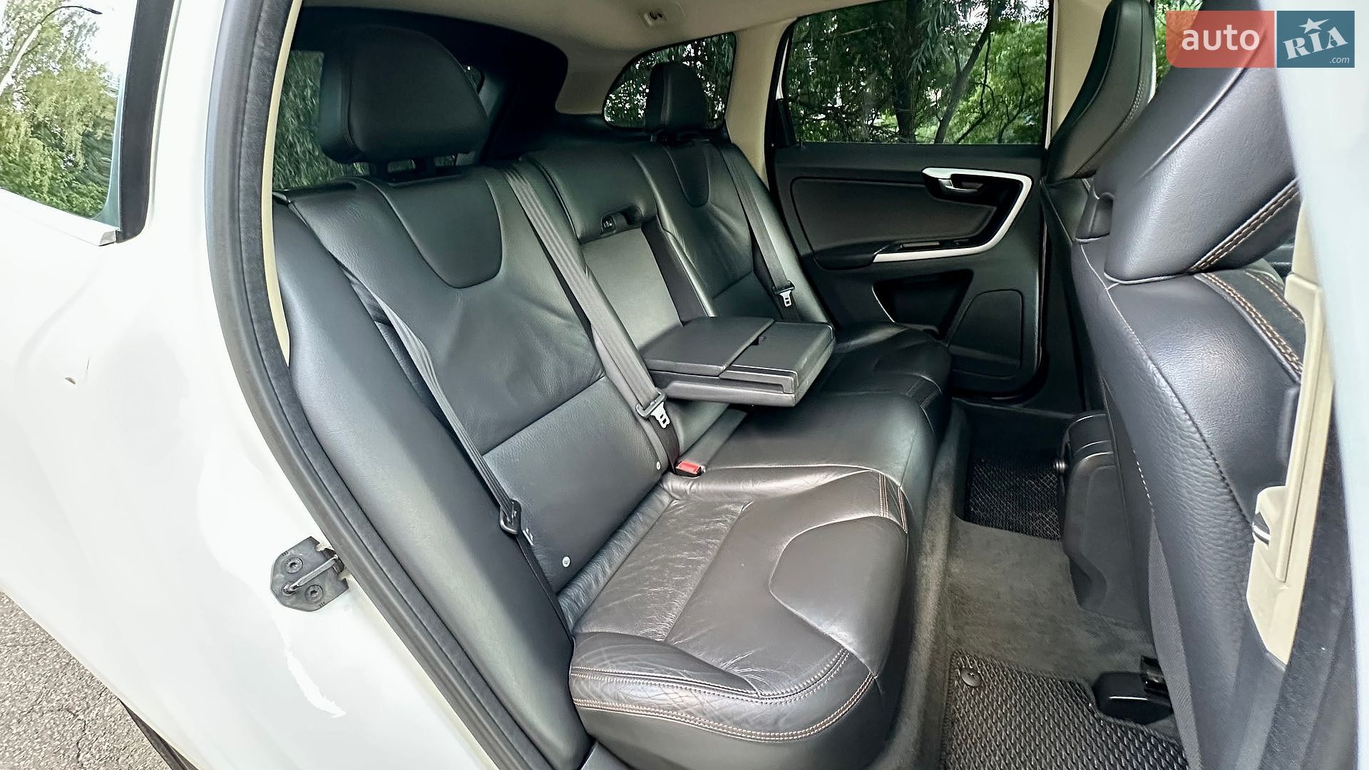 Volvo XC60 2012 VIN YV1DZ8756C4322837 фото оголошення 47 з 60