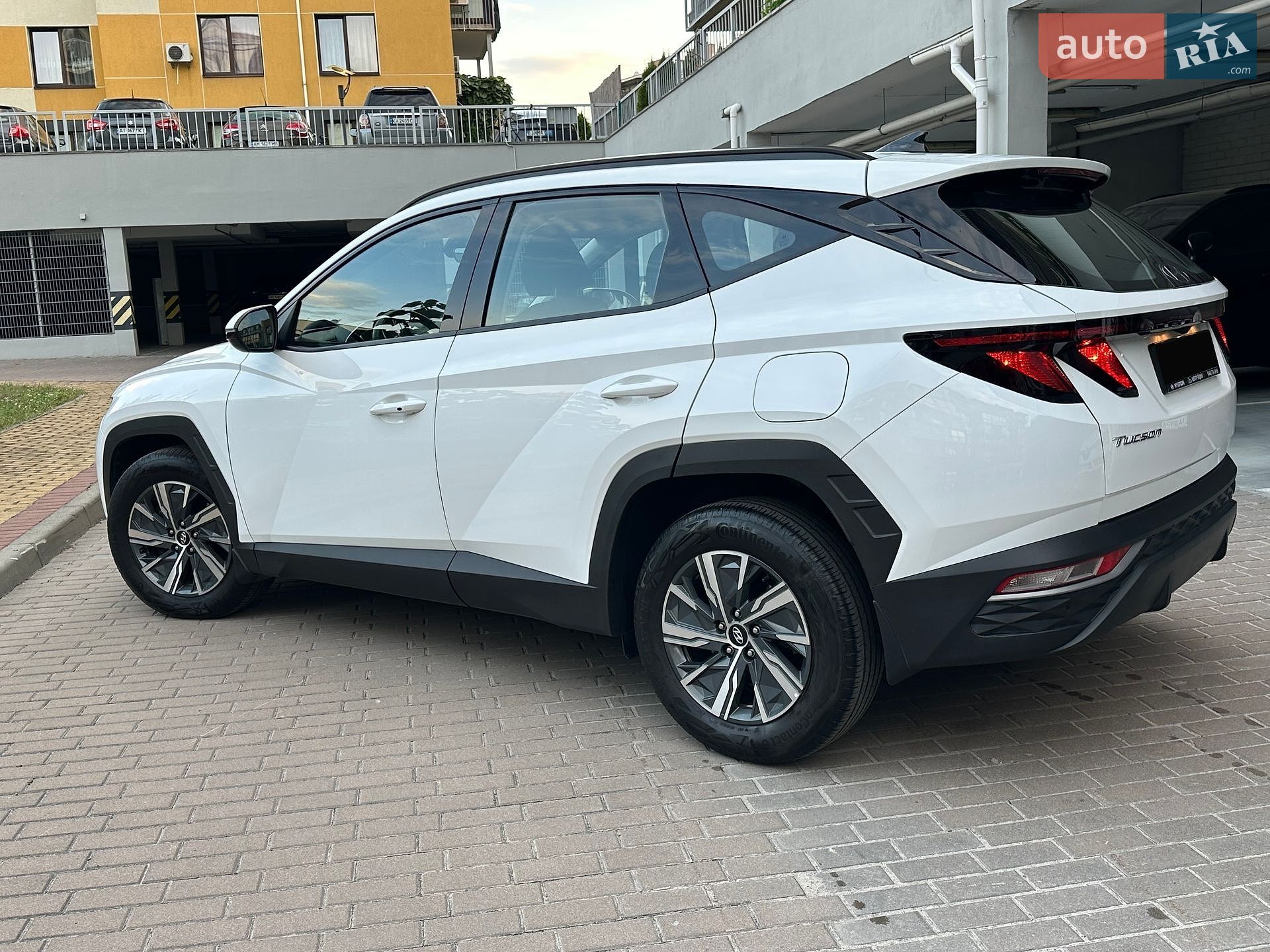 Hyundai Tucson 2021 VIN TMAJB81DBMJ080008 фото оголошення 4 з 60