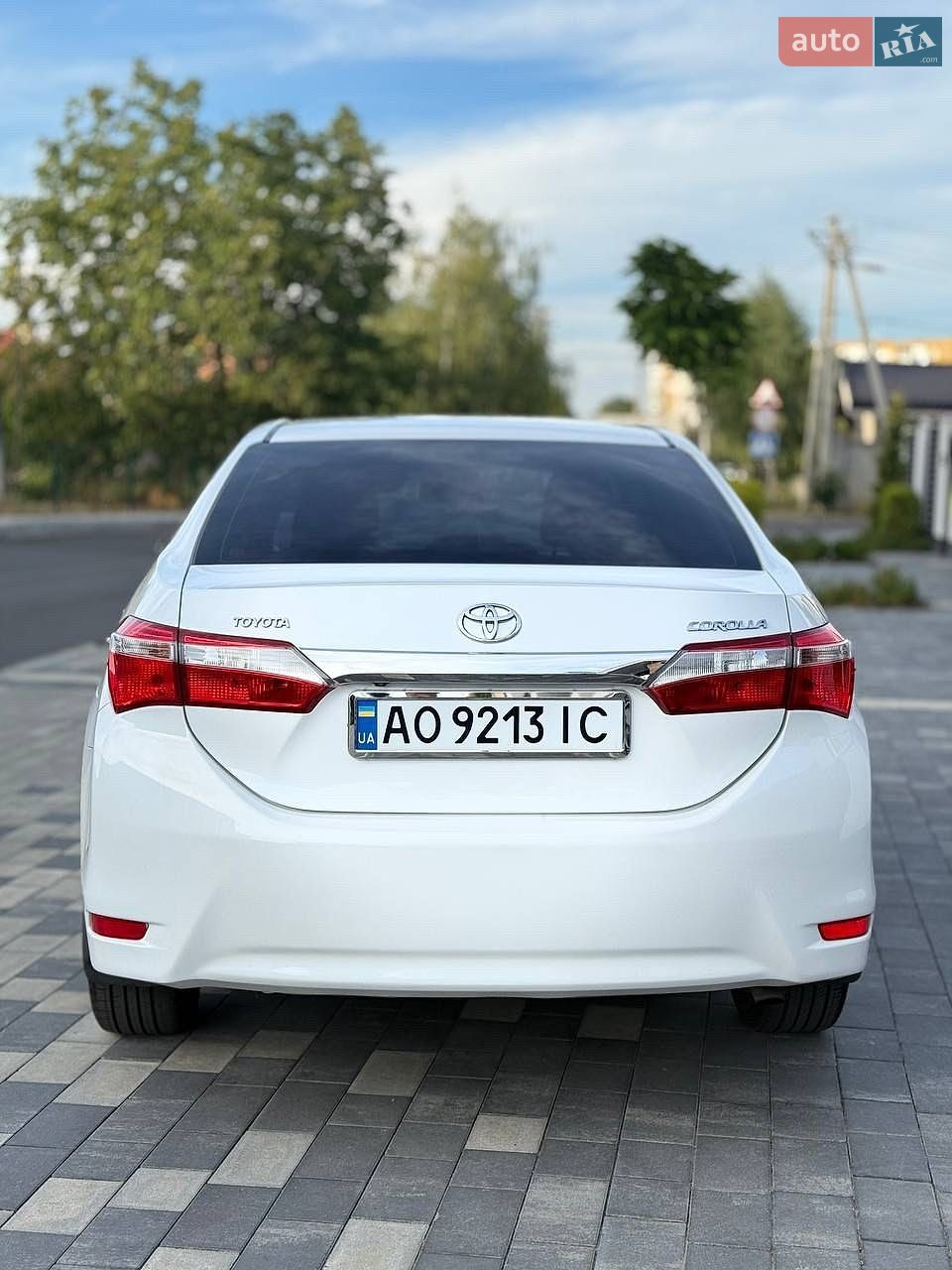 Toyota Corolla 2015 VIN NMTBB0JE10R135190 фото оголошення 3 з 17