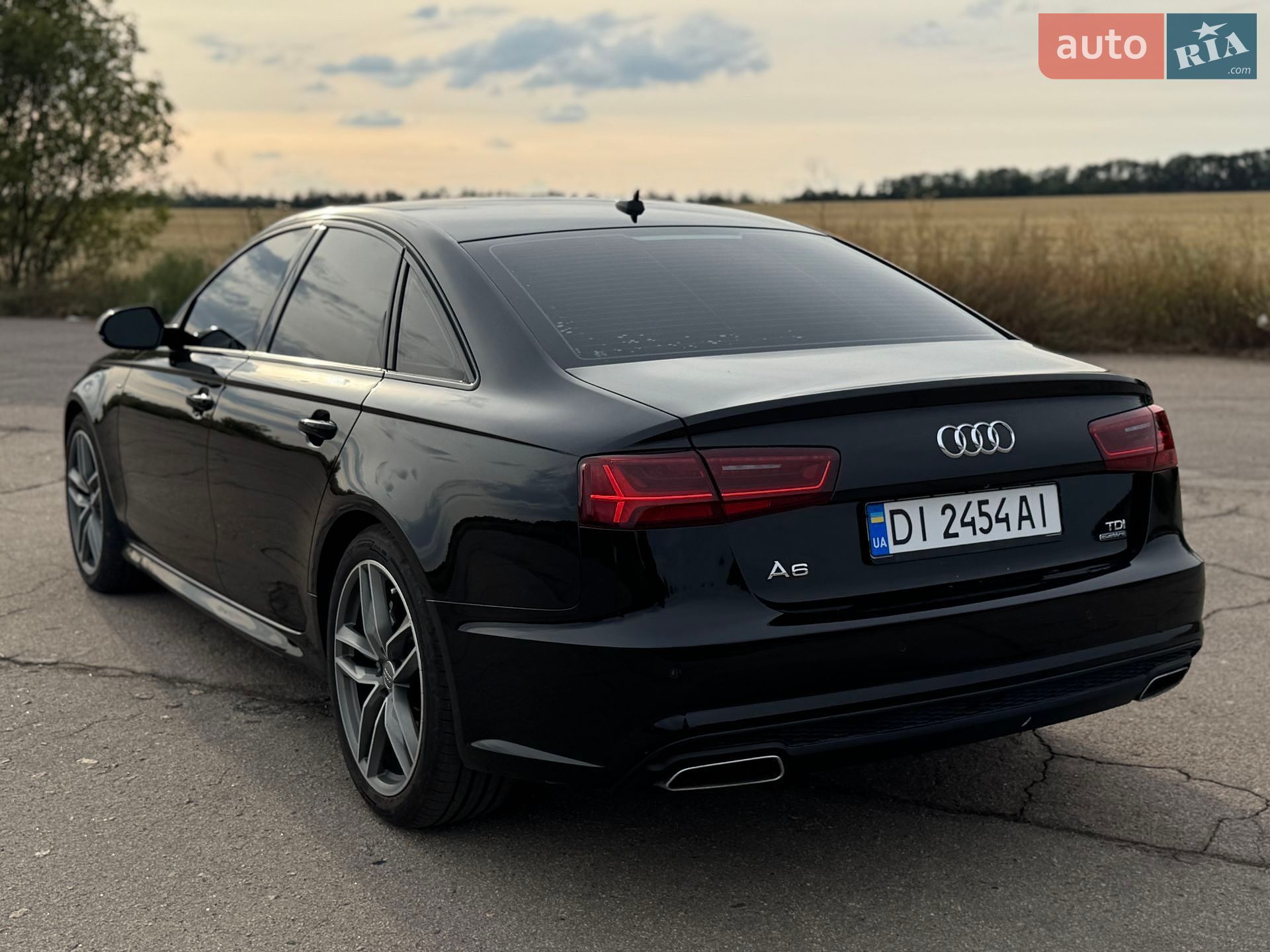 Audi A6 2015 VIN WAUHMAFC7GN018245 фото оголошення 7 з 14