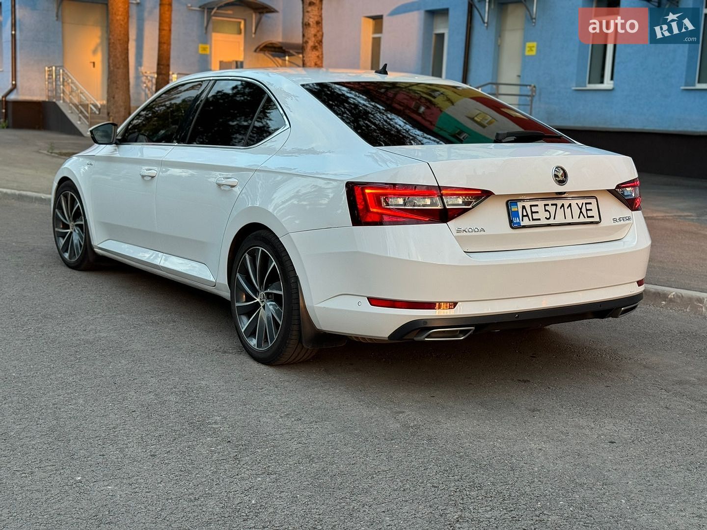 Skoda Superb 2015 VIN TMBAH7NP4G7042717 фото оголошення 4 з 16