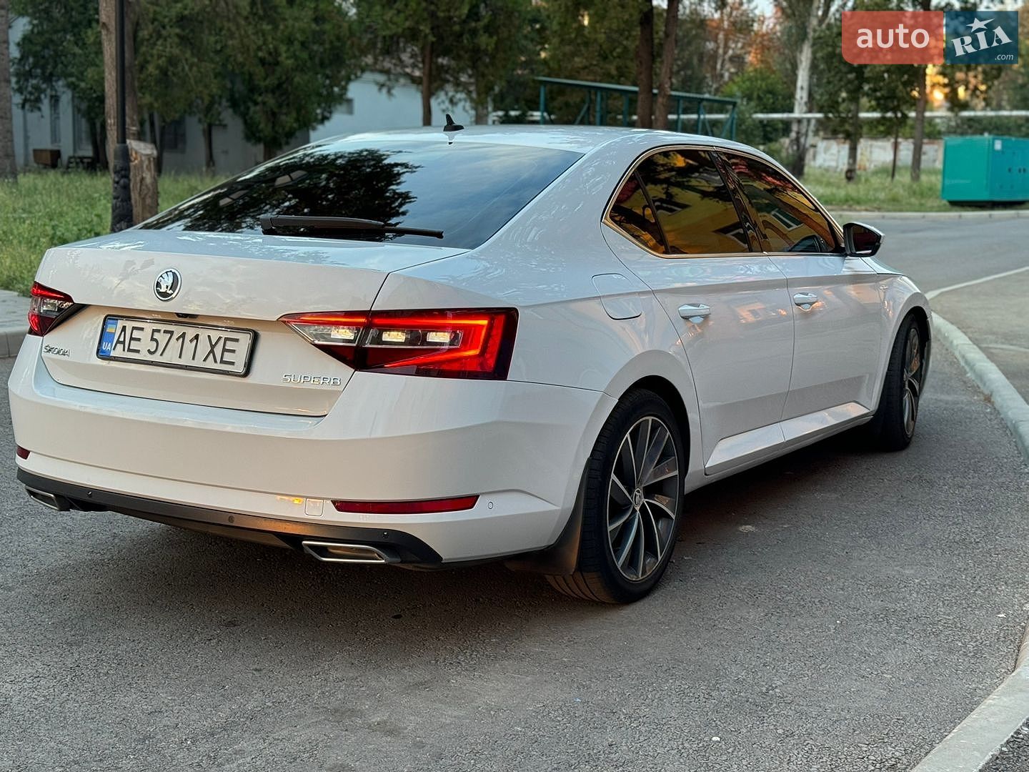 Skoda Superb 2015 VIN TMBAH7NP4G7042717 фото оголошення 3 з 16