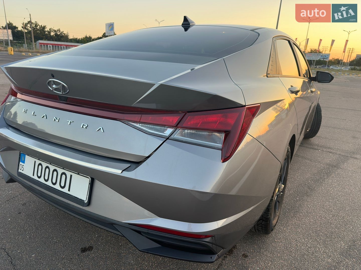 Hyundai Elantra 2023 VIN KMHLM4AG8PU446755 фото оголошення 3 з 27