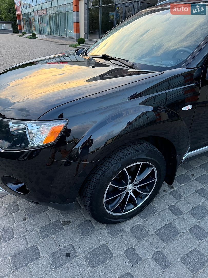 Mitsubishi Outlander XL 2008 VIN JMBXTCW5W8Z008395 фото оголошення 4 з 28