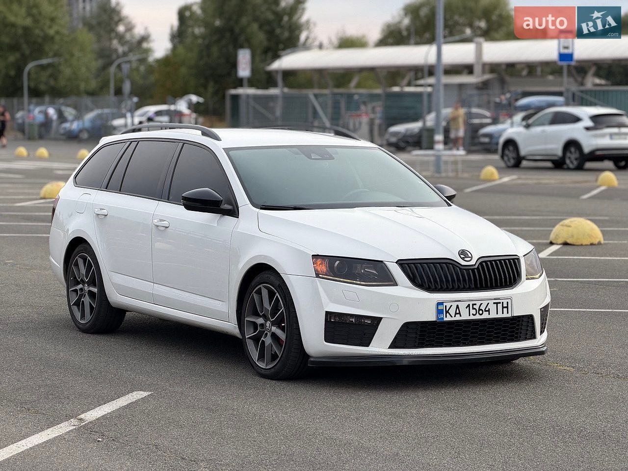 Skoda Octavia 2013 VIN TMBJK7NE0E0103700 фото оголошення 4 з 87
