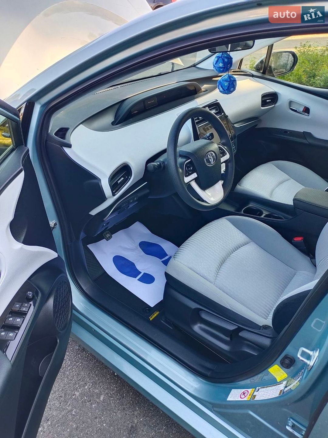 Toyota Prius 2018 VIN JTDKBRFU5J3589404 фото оголошення 8 з 10