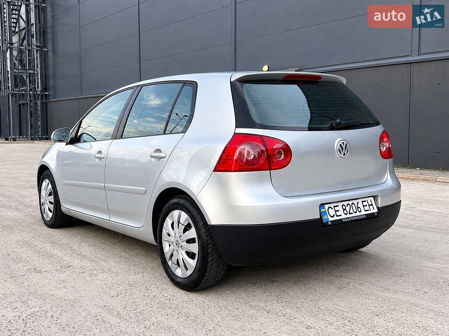 Volkswagen Golf 2004 VIN WVWZZZ1KZ4W129830 фото оголошення 5 з 24