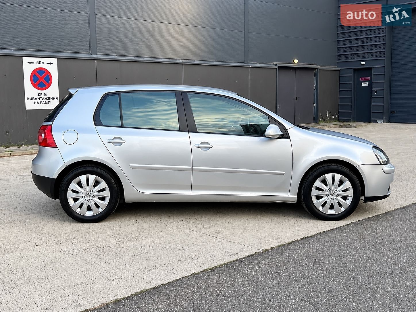 Volkswagen Golf 2004 VIN WVWZZZ1KZ4W129830 фото оголошення 10 з 24