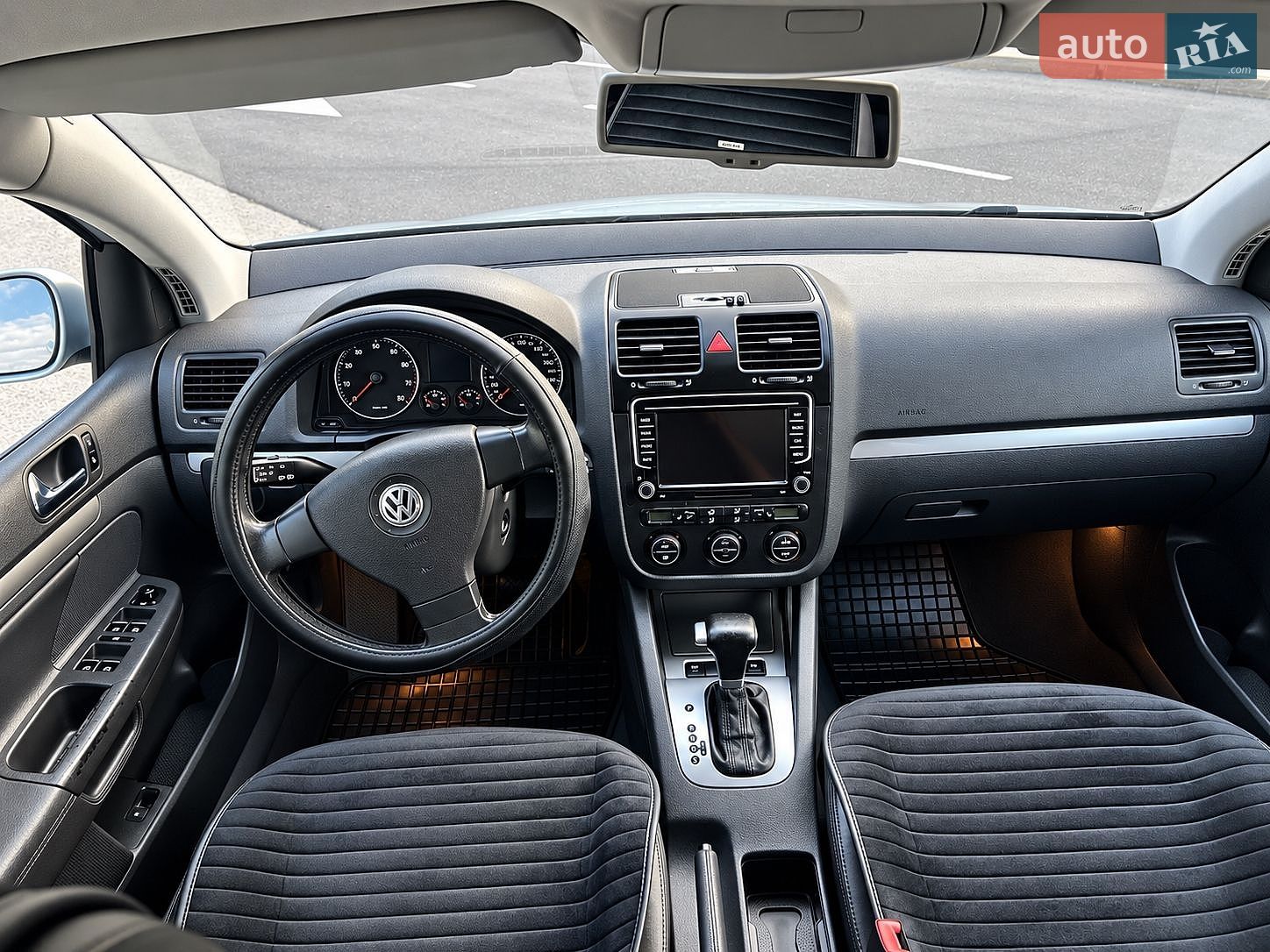 Volkswagen Golf 2004 VIN WVWZZZ1KZ4W129830 фото оголошення 19 з 24