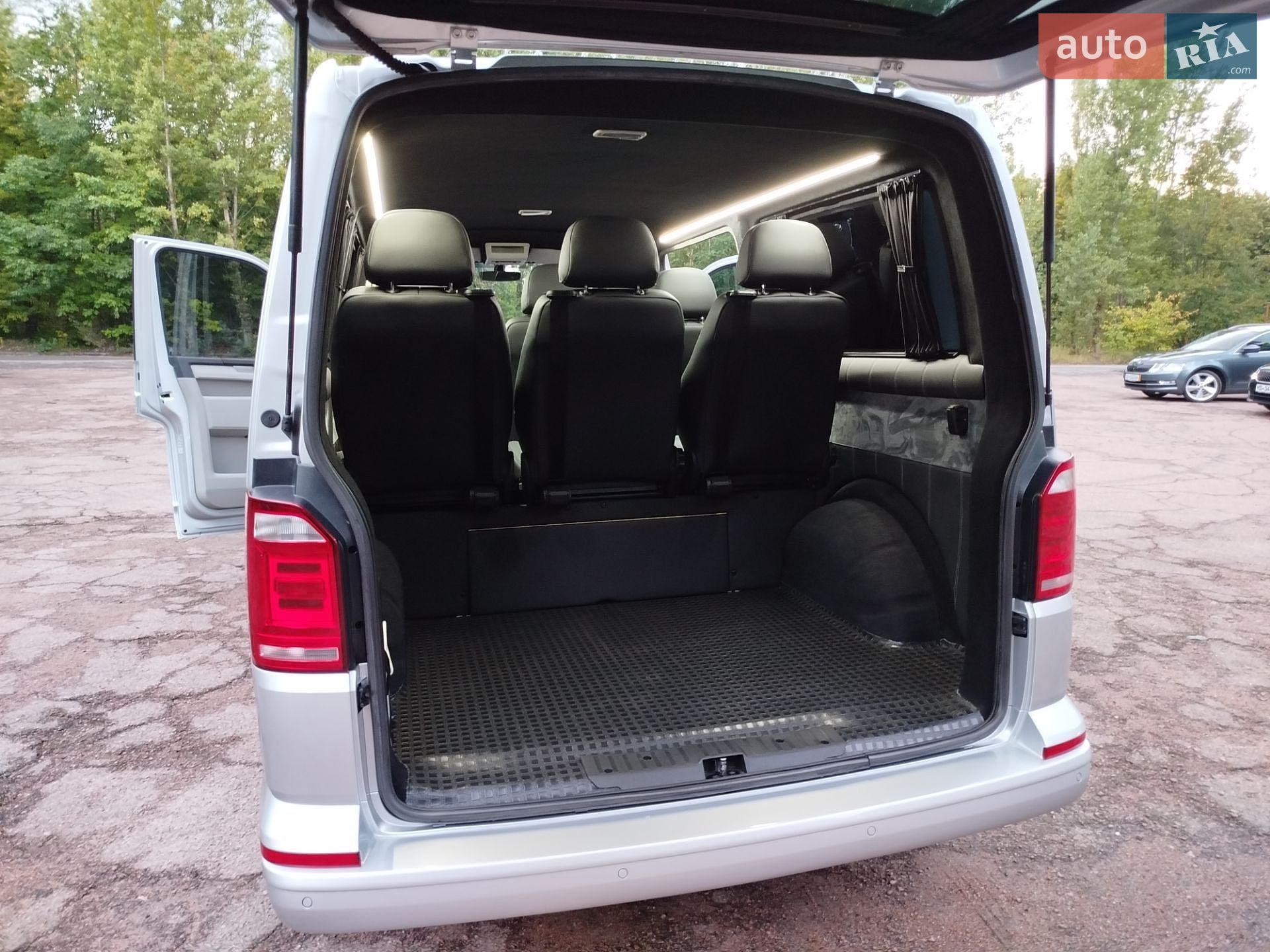 Volkswagen Transporter 2019 VIN WV1ZZZ7HZKH154786 фото оголошення 38 з 71