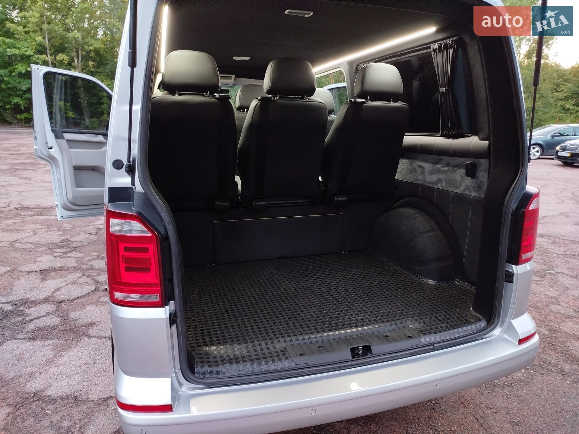 Volkswagen Transporter 2019 VIN WV1ZZZ7HZKH154786 фото оголошення 41 з 71