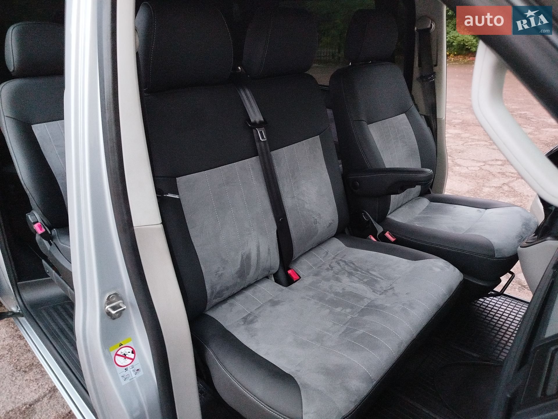 Volkswagen Transporter 2019 VIN WV1ZZZ7HZKH154786 фото оголошення 50 з 71