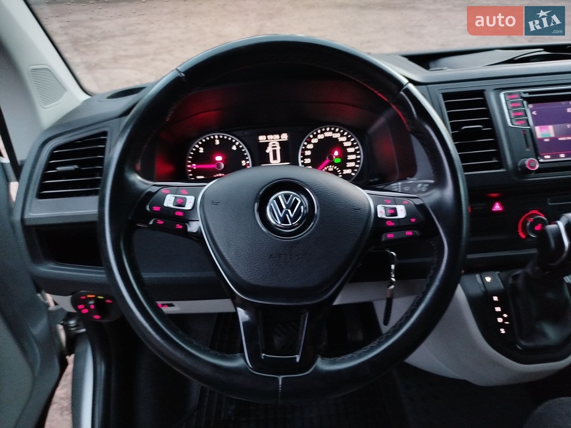 Volkswagen Transporter 2019 VIN WV1ZZZ7HZKH154786 фото оголошення 59 з 71