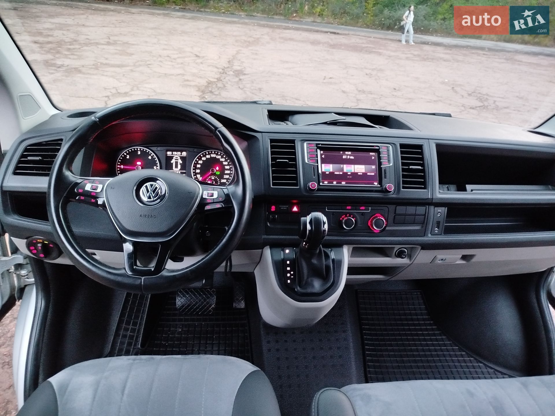 Volkswagen Transporter 2019 VIN WV1ZZZ7HZKH154786 фото оголошення 56 з 71