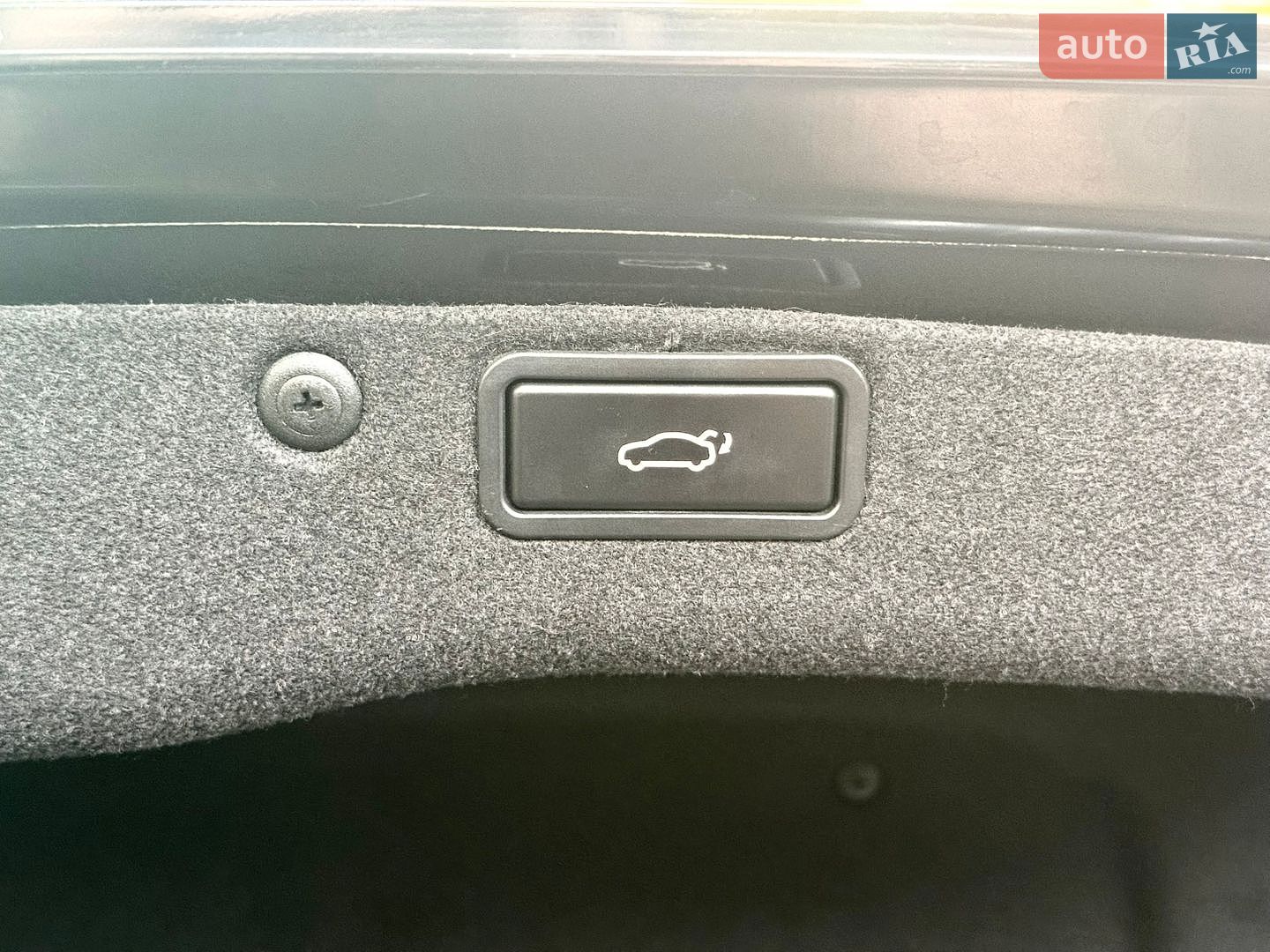 Hyundai Genesis 2008 VIN KMHGC41EP9U038685 фото оголошення 35 з 35