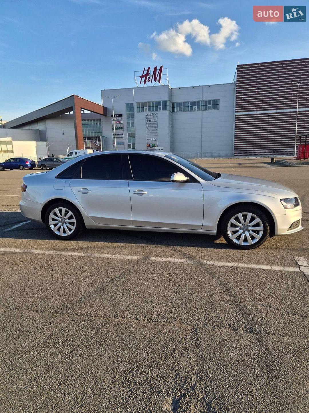 Audi A4 2012 VIN WAUBFAFL4DN011765 фото оголошення 9 з 26