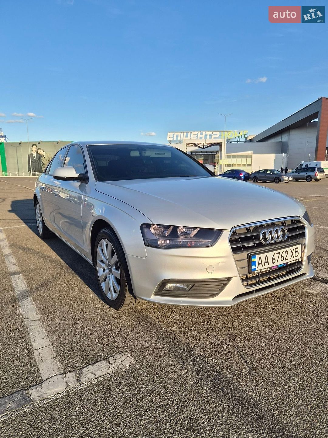 Audi A4 2012 VIN WAUBFAFL4DN011765 фото оголошення 8 з 26