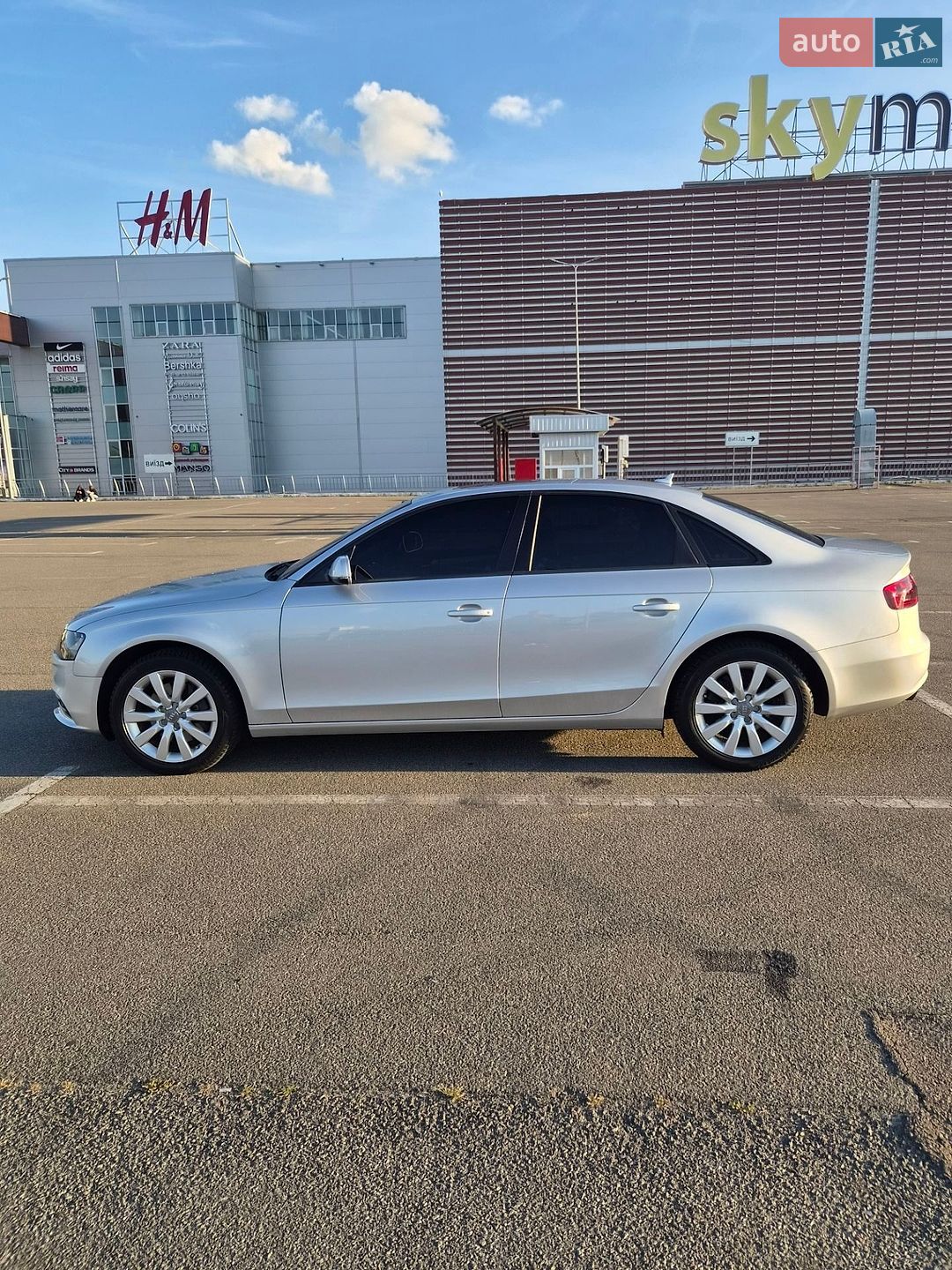 Audi A4 2012 VIN WAUBFAFL4DN011765 фото оголошення 12 з 26