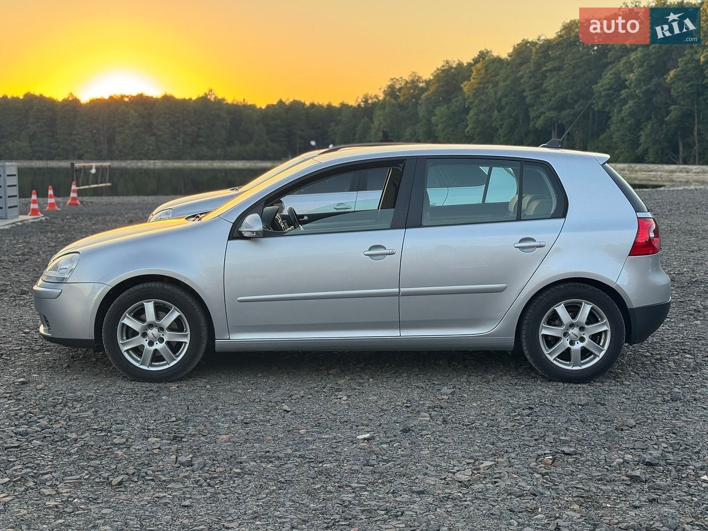 Volkswagen Golf 2008 VIN WVWZZZ1KZ9W071745 фото оголошення 2 з 18