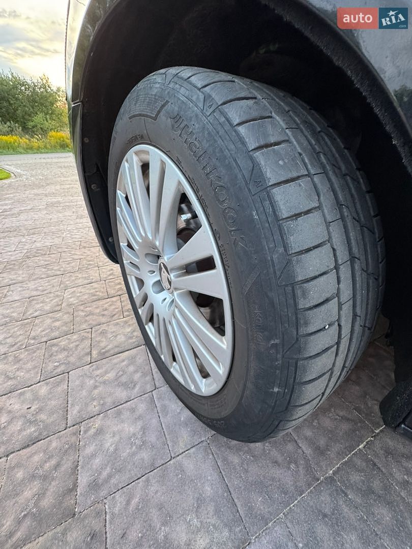 Skoda Octavia 2010 VIN TMBHJ61Z1B2064782 фото оголошення 35 з 37