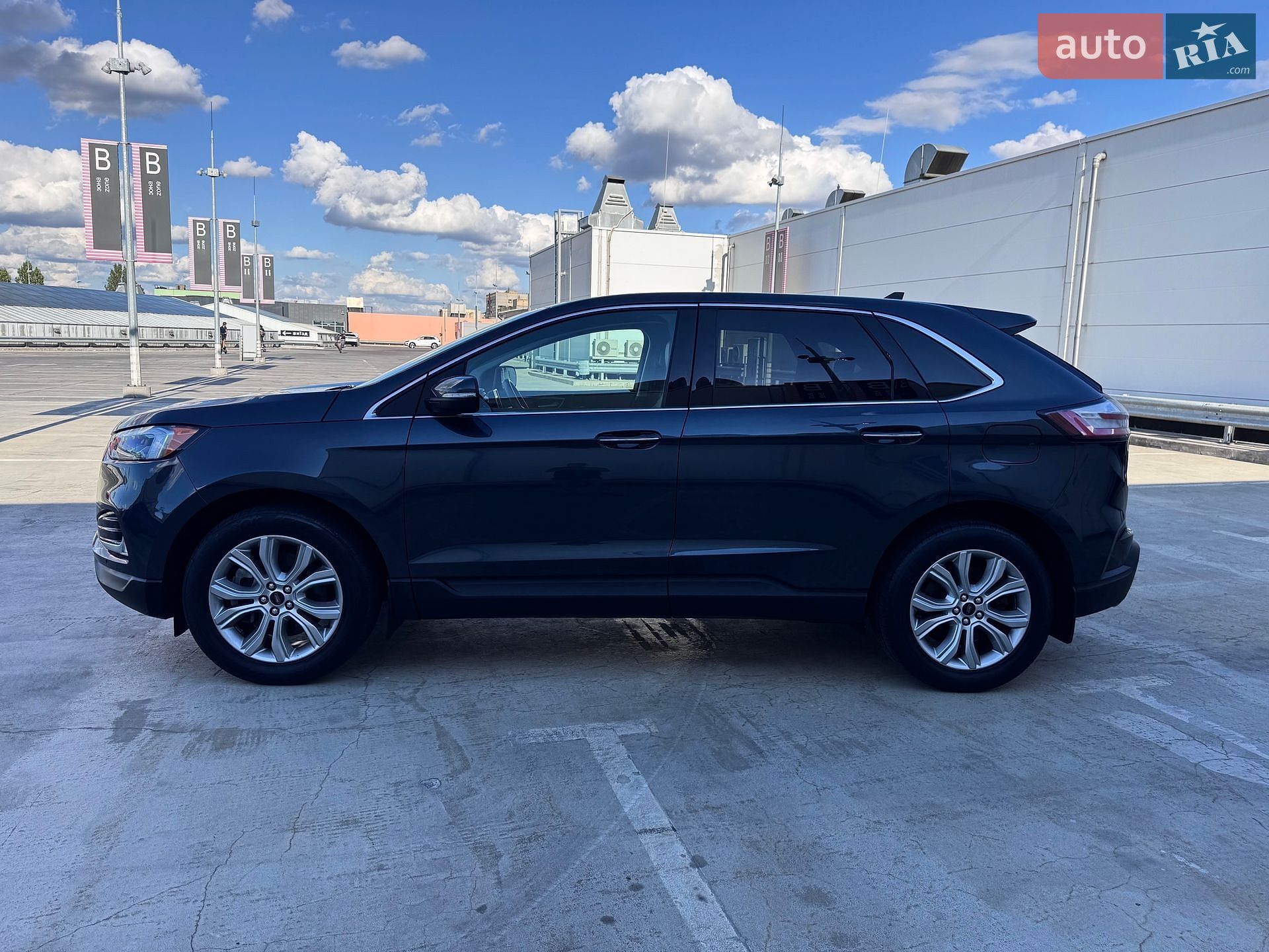 Ford Edge 2023 VIN 2FMPK4K93RBA19709 фото оголошення 3 з 47