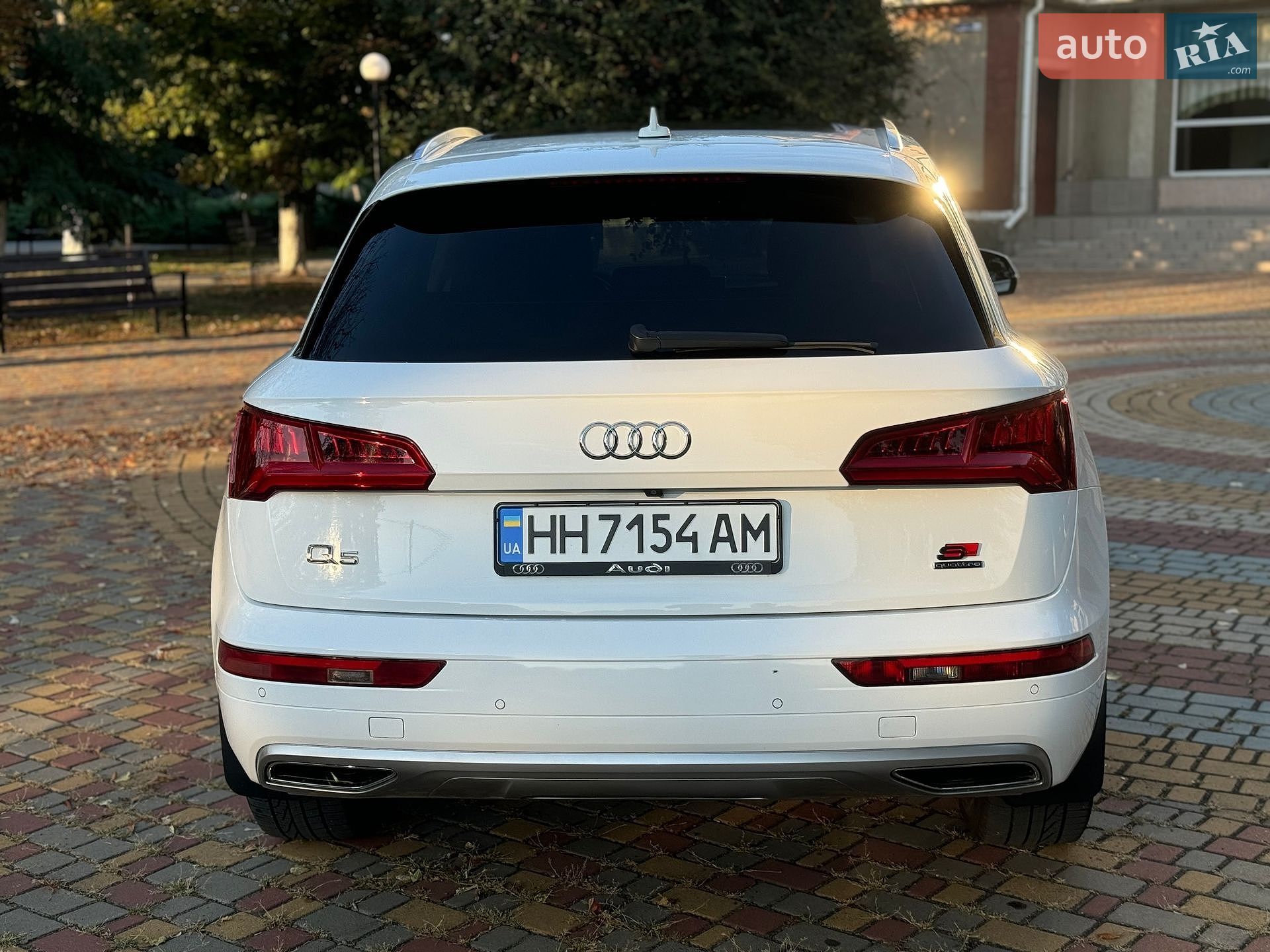 Audi Q5 2019 VIN WA1BNAFY7K2079343 фото оголошення 10 з 41