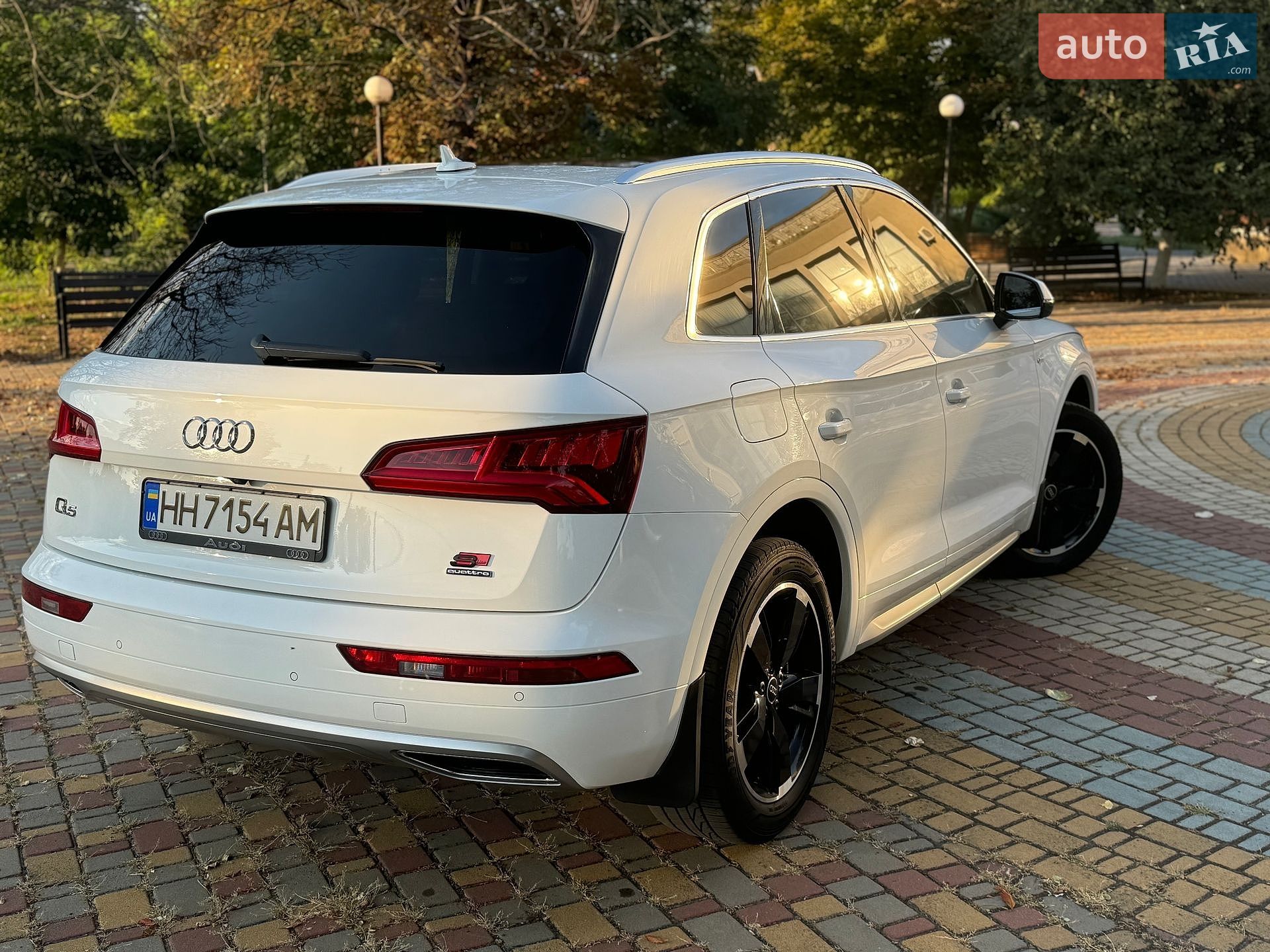 Audi Q5 2019 VIN WA1BNAFY7K2079343 фото оголошення 11 з 41