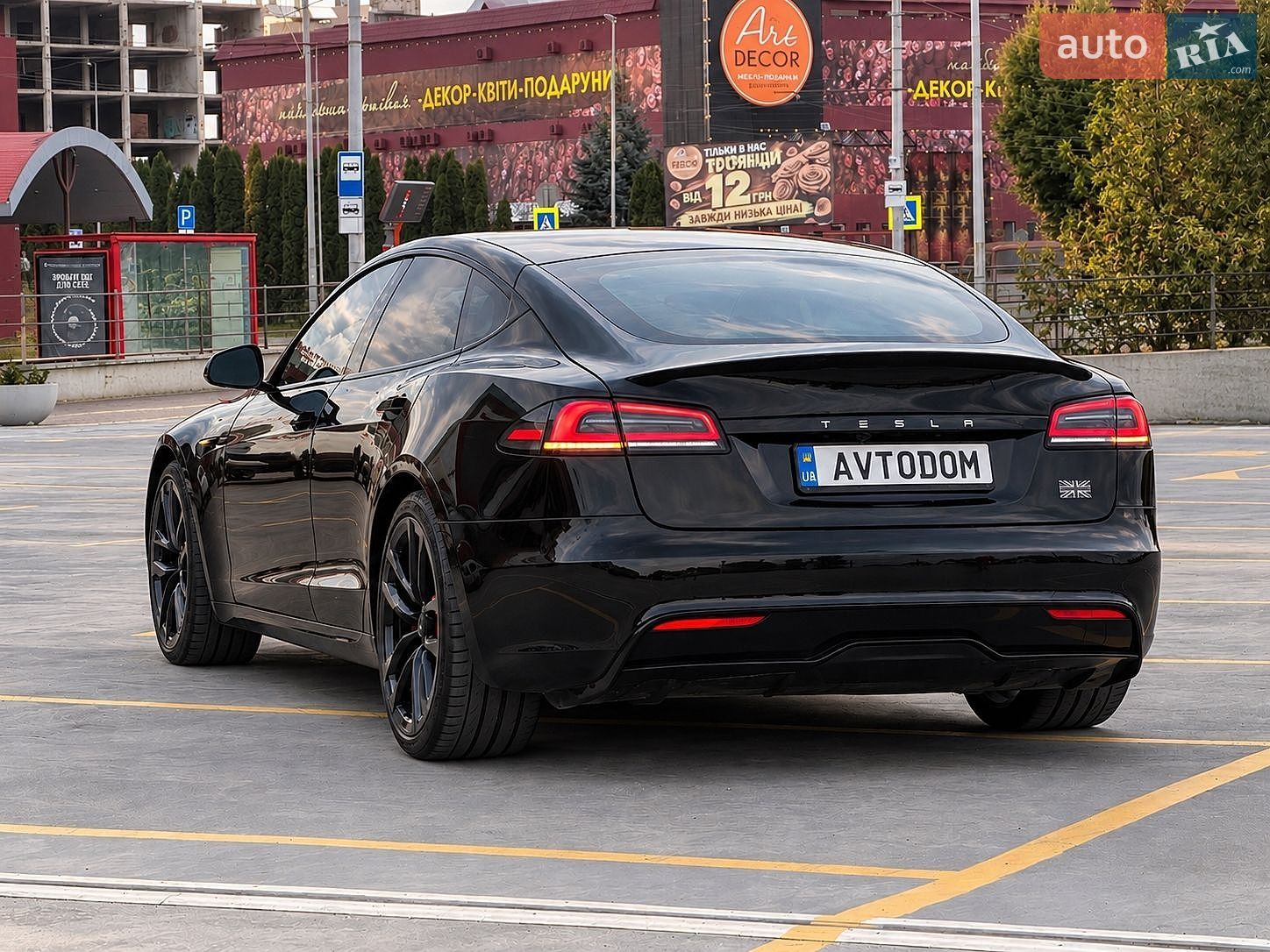 Tesla Model S 2024 VIN 5YJSA1E69RF533097 фото оголошення 2 з 16