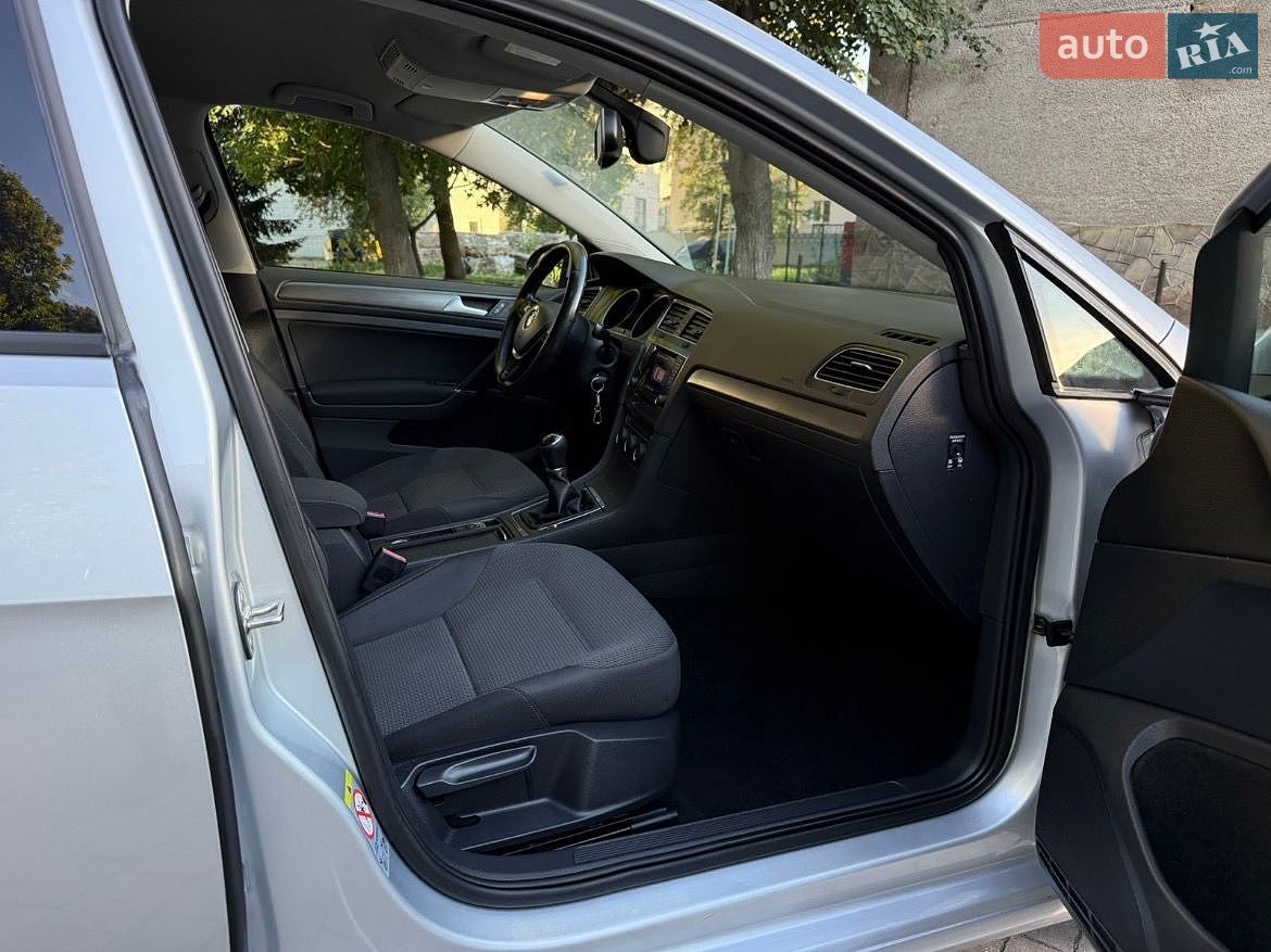 Volkswagen Golf 2013 VIN WVWZZZAUZEP503872 фото оголошення 20 з 30