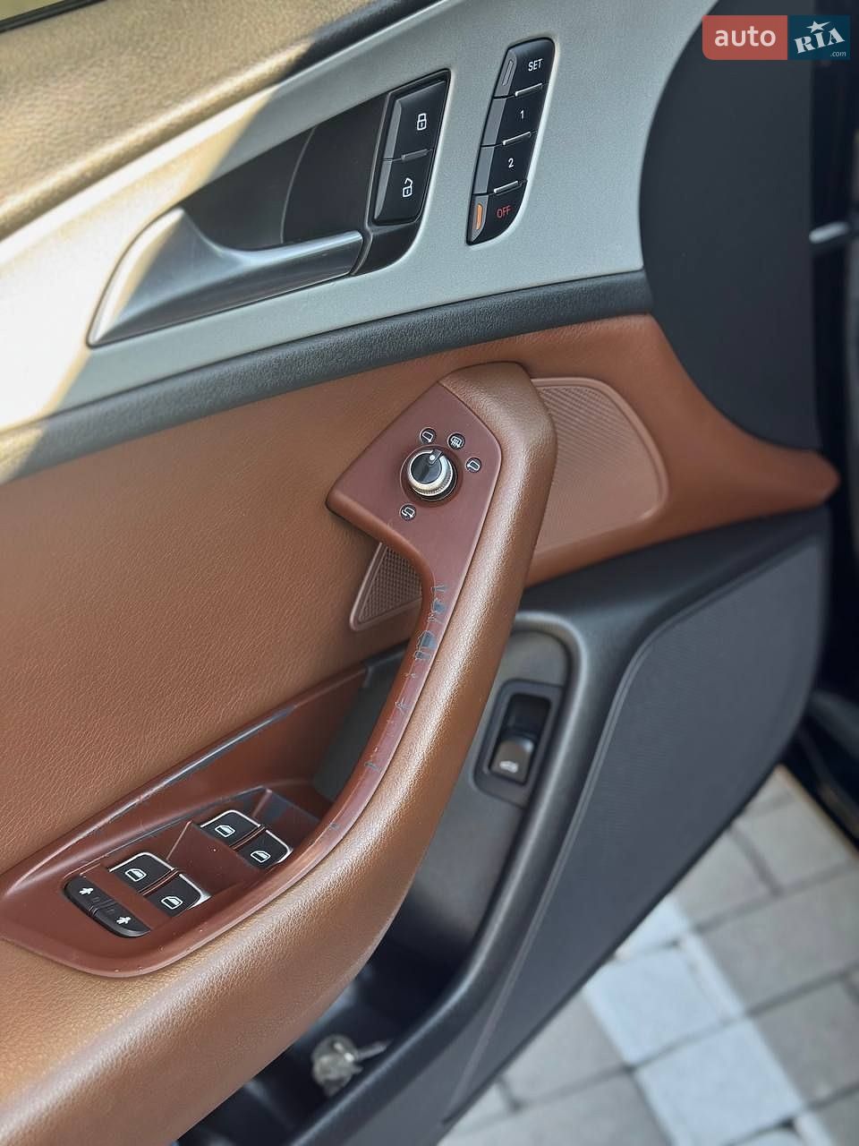Audi A6 2013 VIN WAUAFCFC1EN012459 фото оголошення 32 з 33