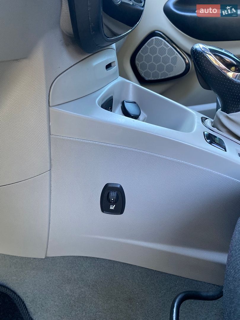 Renault Zoe 2016 VIN VF1AGVYB152889235 фото оголошення 17 з 27