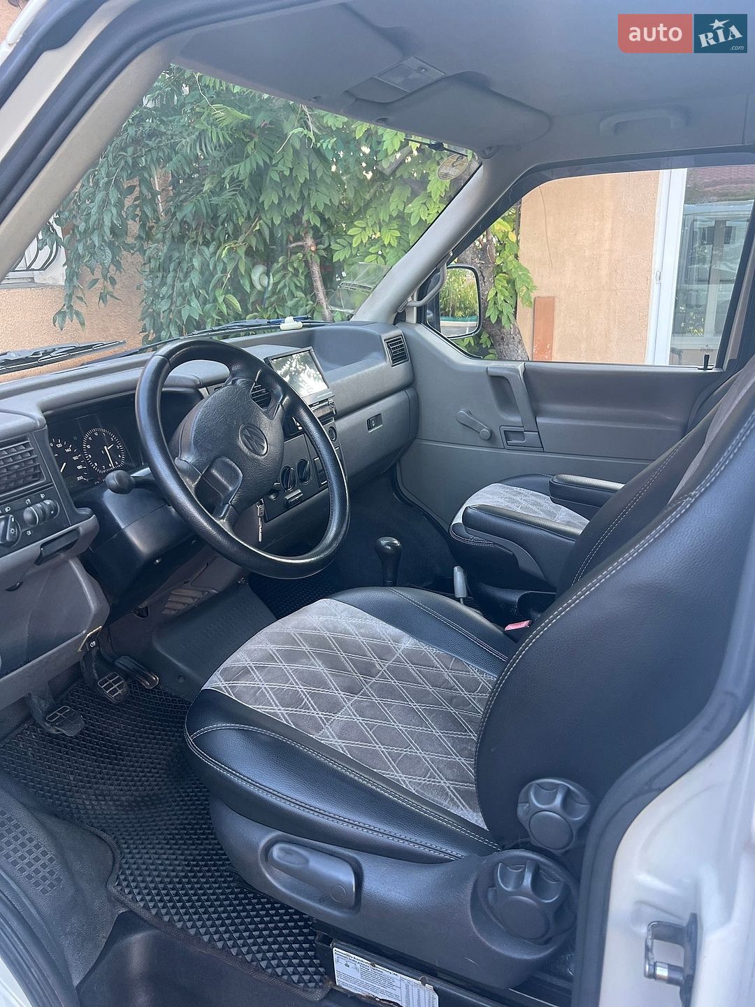 Volkswagen Transporter 1996 VIN WV1ZZZ70ZVH061011 фото оголошення 12 з 12