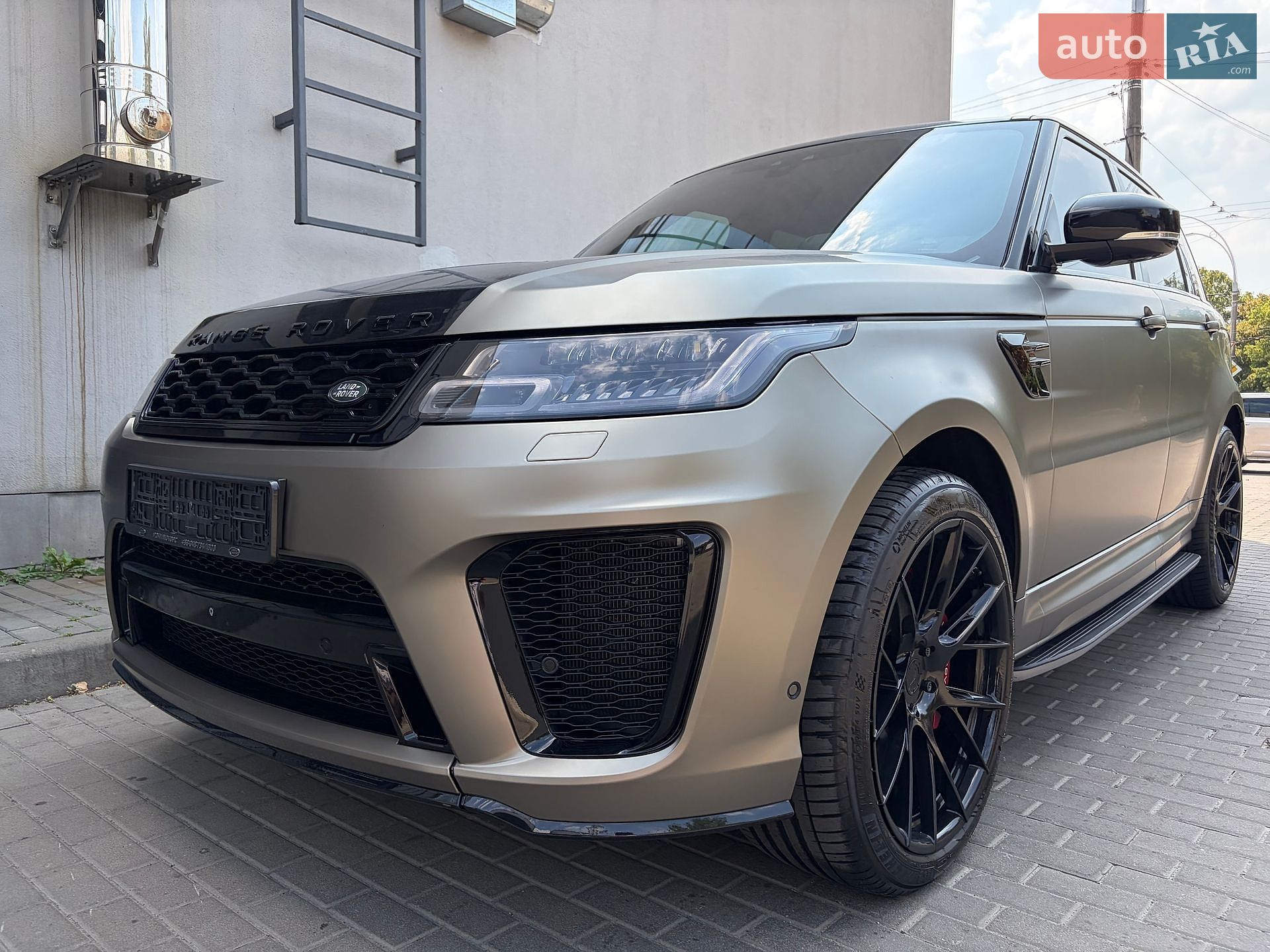 Land Rover Range Rover Sport 2018 VIN SALWA2BE5JA808960 фото оголошення 7 з 109