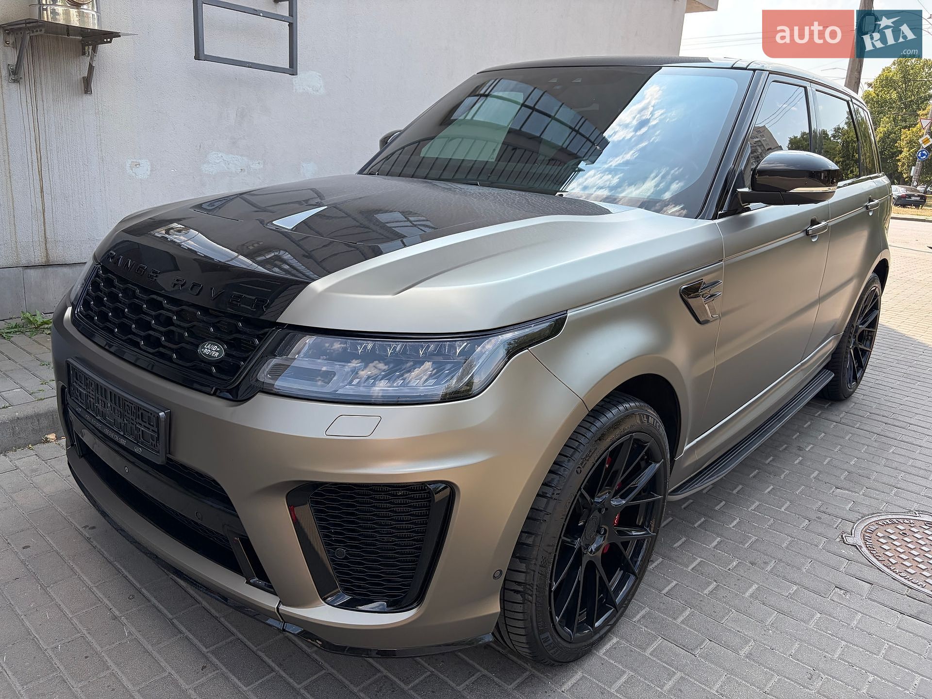 Land Rover Range Rover Sport 2018 VIN SALWA2BE5JA808960 фото оголошення 11 з 109