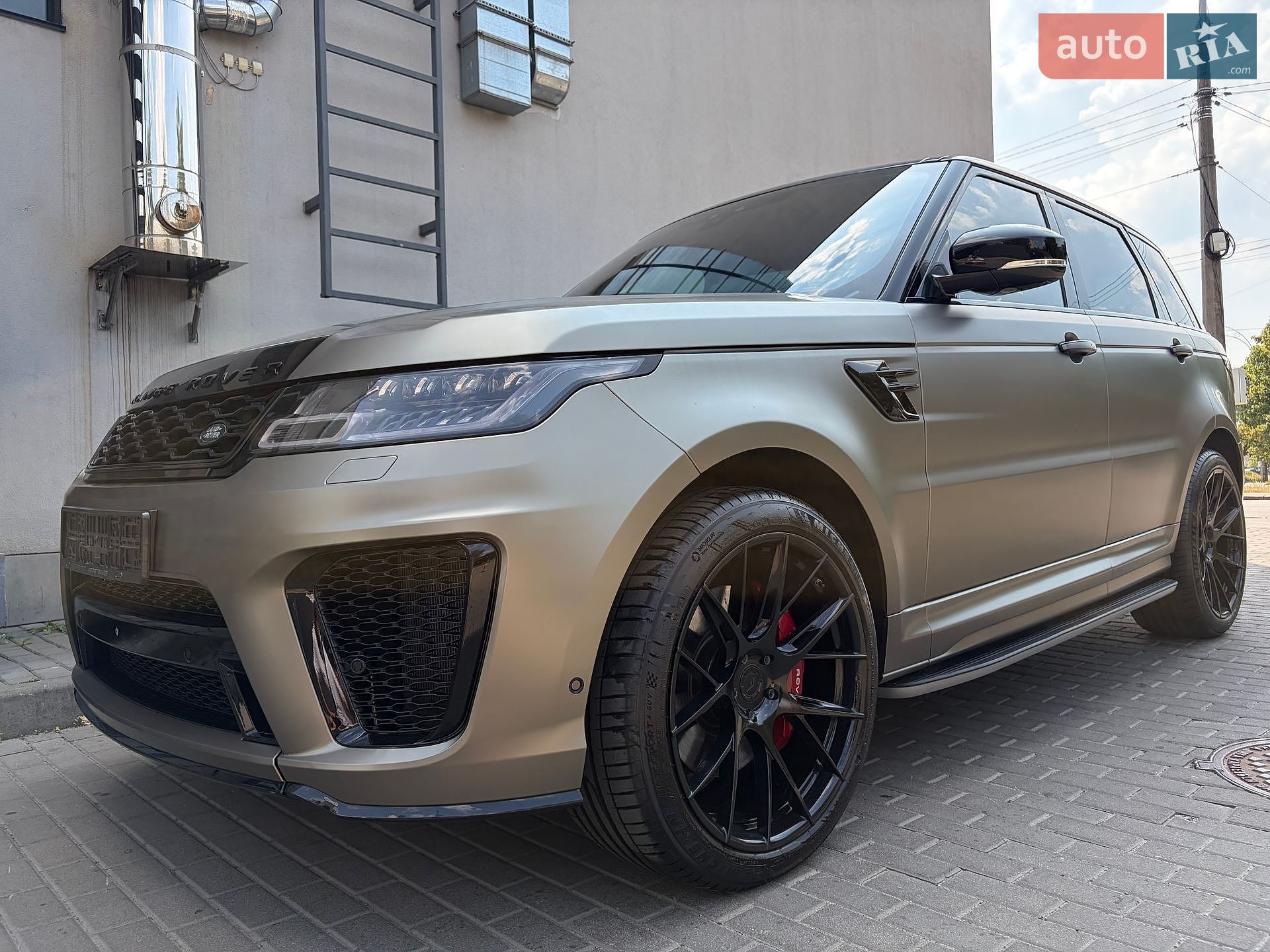 Land Rover Range Rover Sport 2018 VIN SALWA2BE5JA808960 фото оголошення 13 з 109