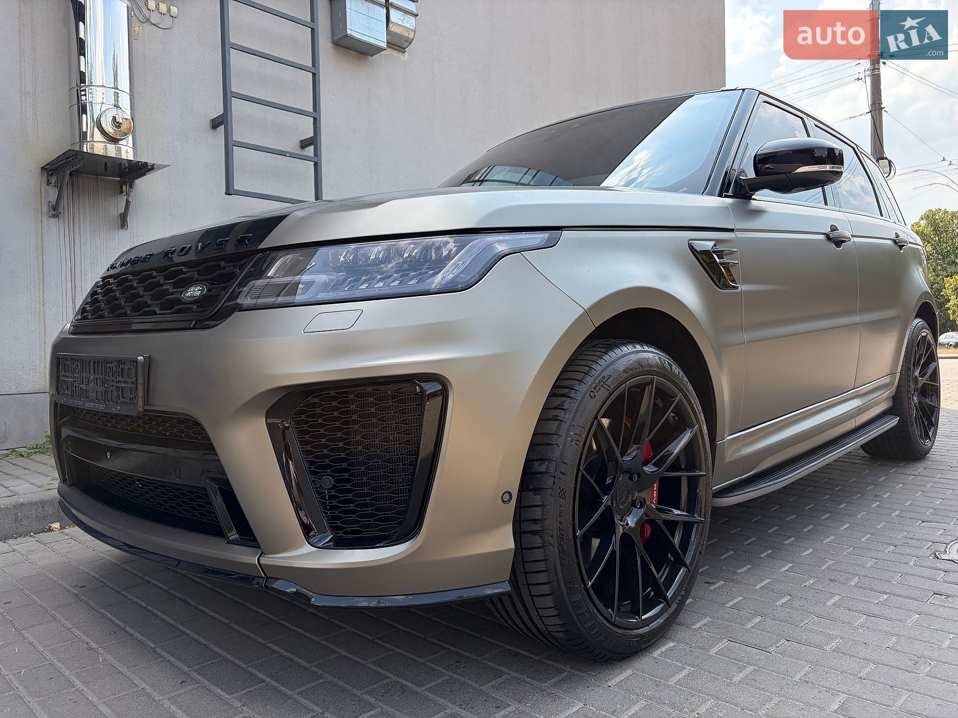 Land Rover Range Rover Sport 2018 VIN SALWA2BE5JA808960 фото оголошення 14 з 109